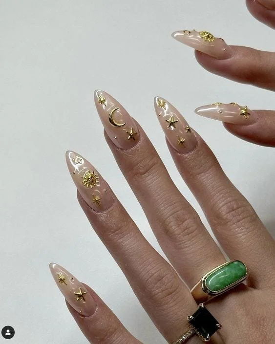 nails 2.jpeg