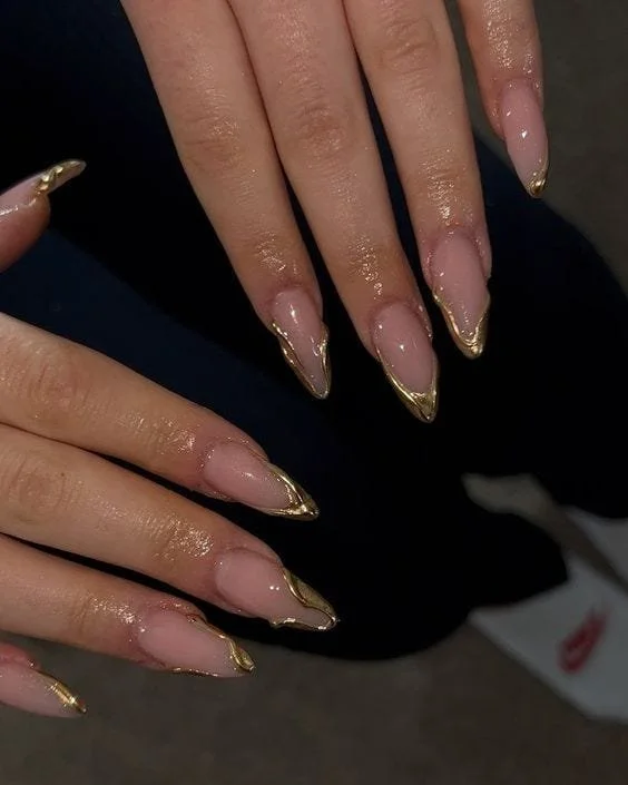 nails 2 metallic.jpeg