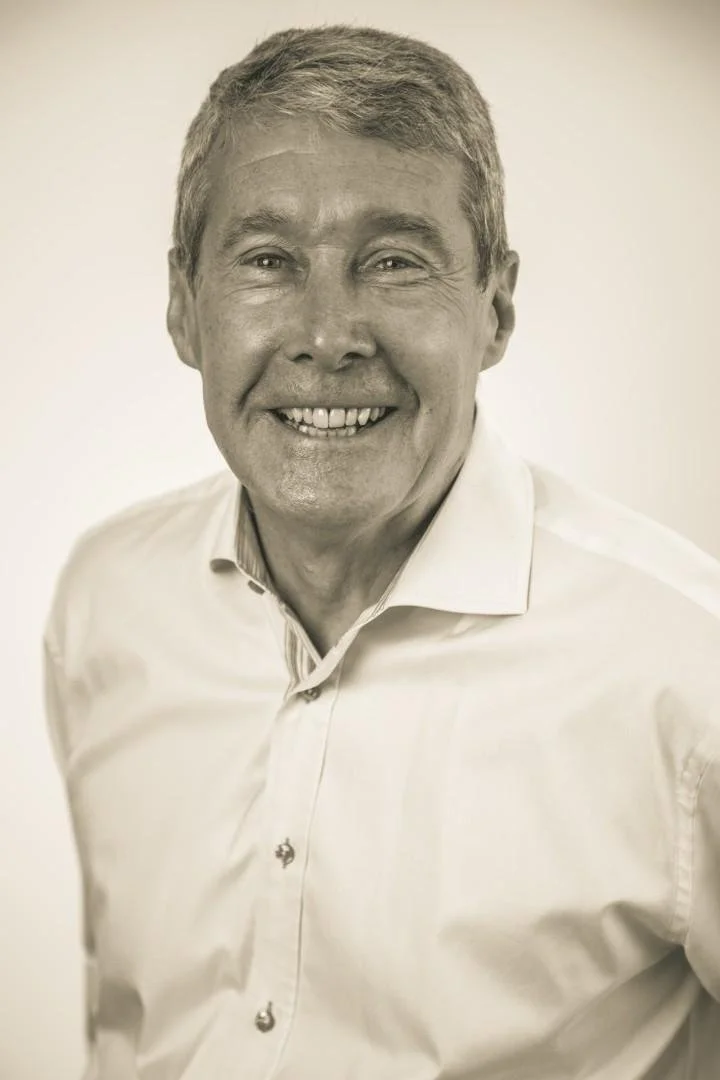 MW PIC.jpg