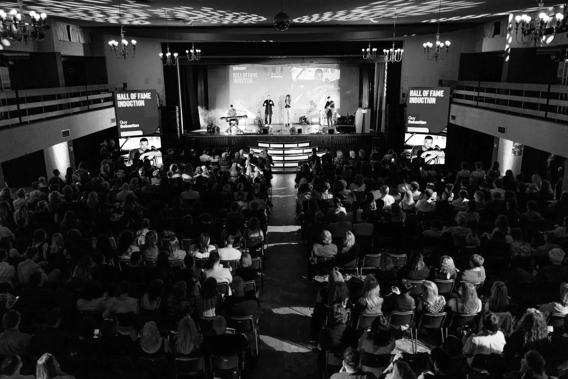 SamuelGravesXSAMusicAwardsPerformances-4472.jpg