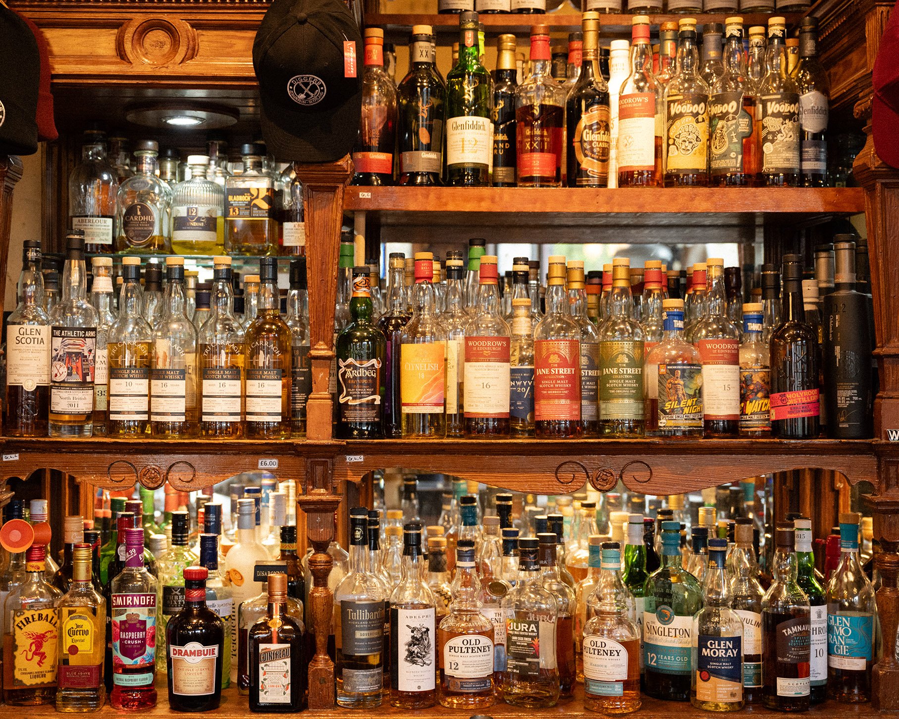 The Athletic Arms, Edinburgh. Rigghill Burn Whisky Photography.