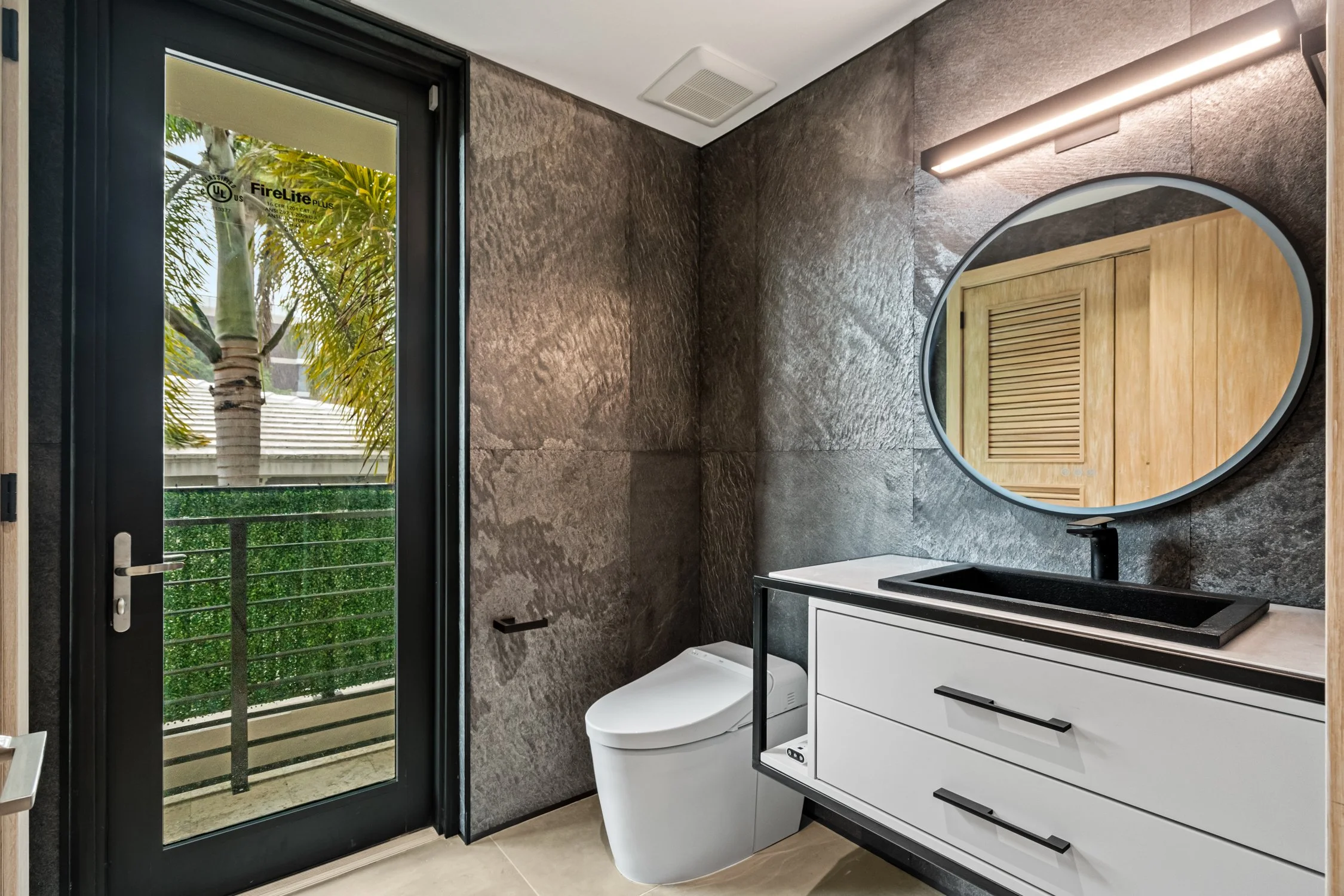 DSC07706-Edit copy.jpg