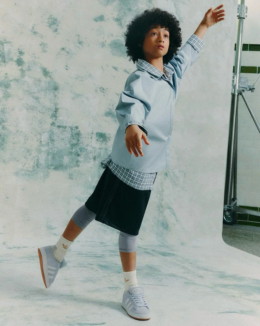 Green hand-painted canvas backdrop for photography and film sets, products and shoots available to hire from Manchester based Hollins backdrops.