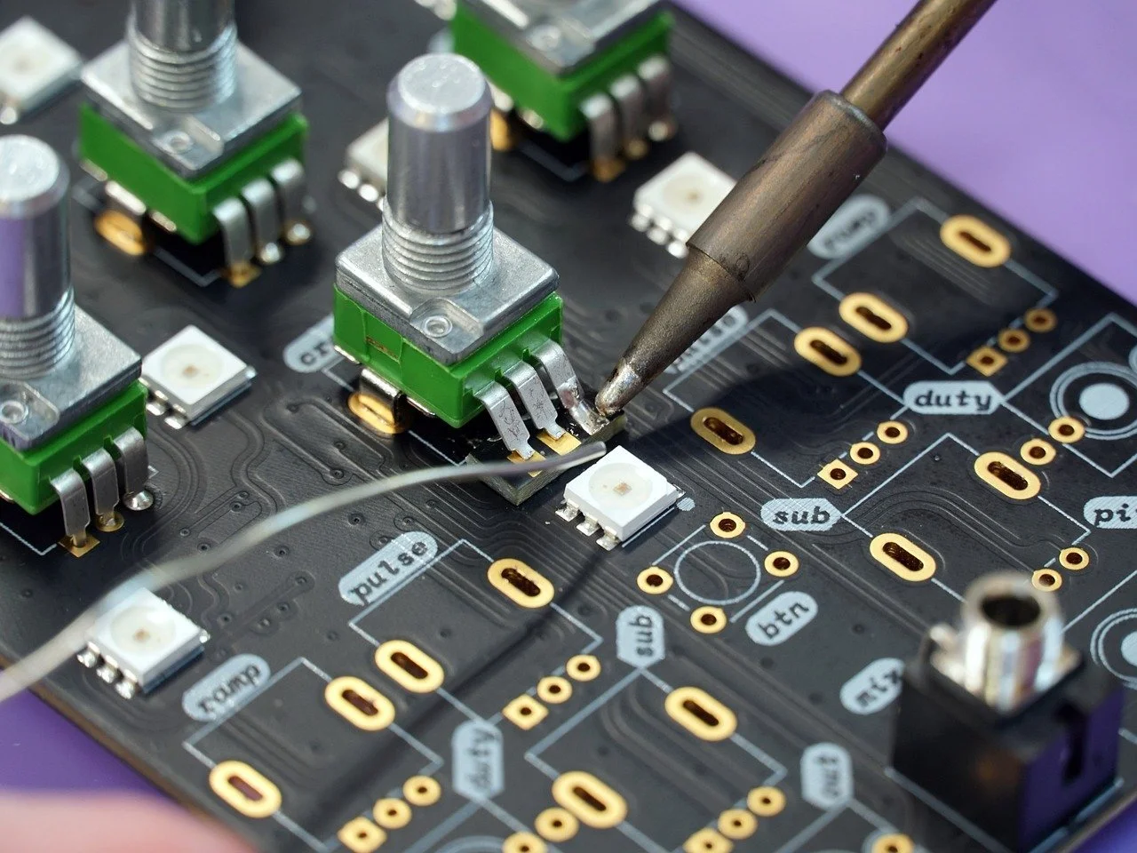 ES Components Manufacturer