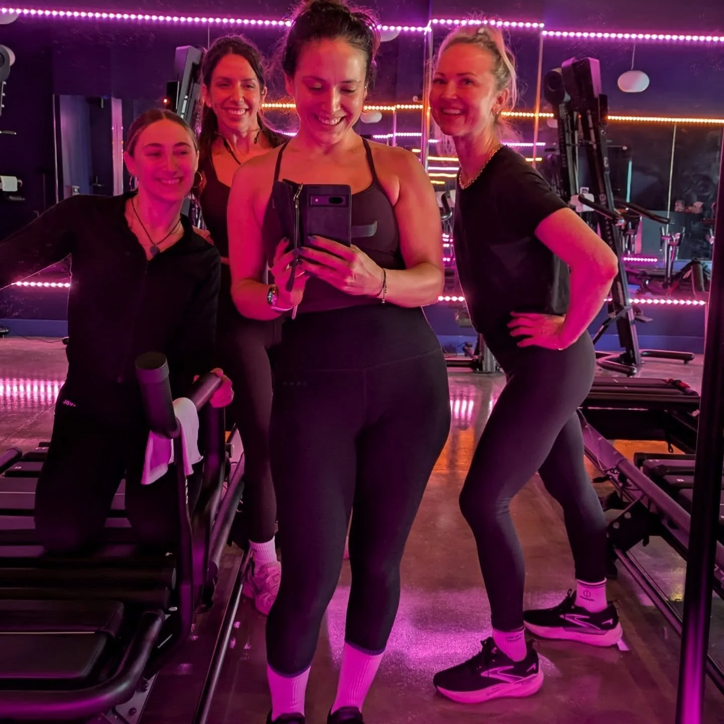 Texas in the house! 🤠🔥 So stoked to have @janieguns a Lagree/Versa instructor at @melt.rgv in Texas visiting our studio this week.

The bond between Lagree and Versa instructors is real&mdash;we don't just teach it, we live it. Whether we&rsquo;re 