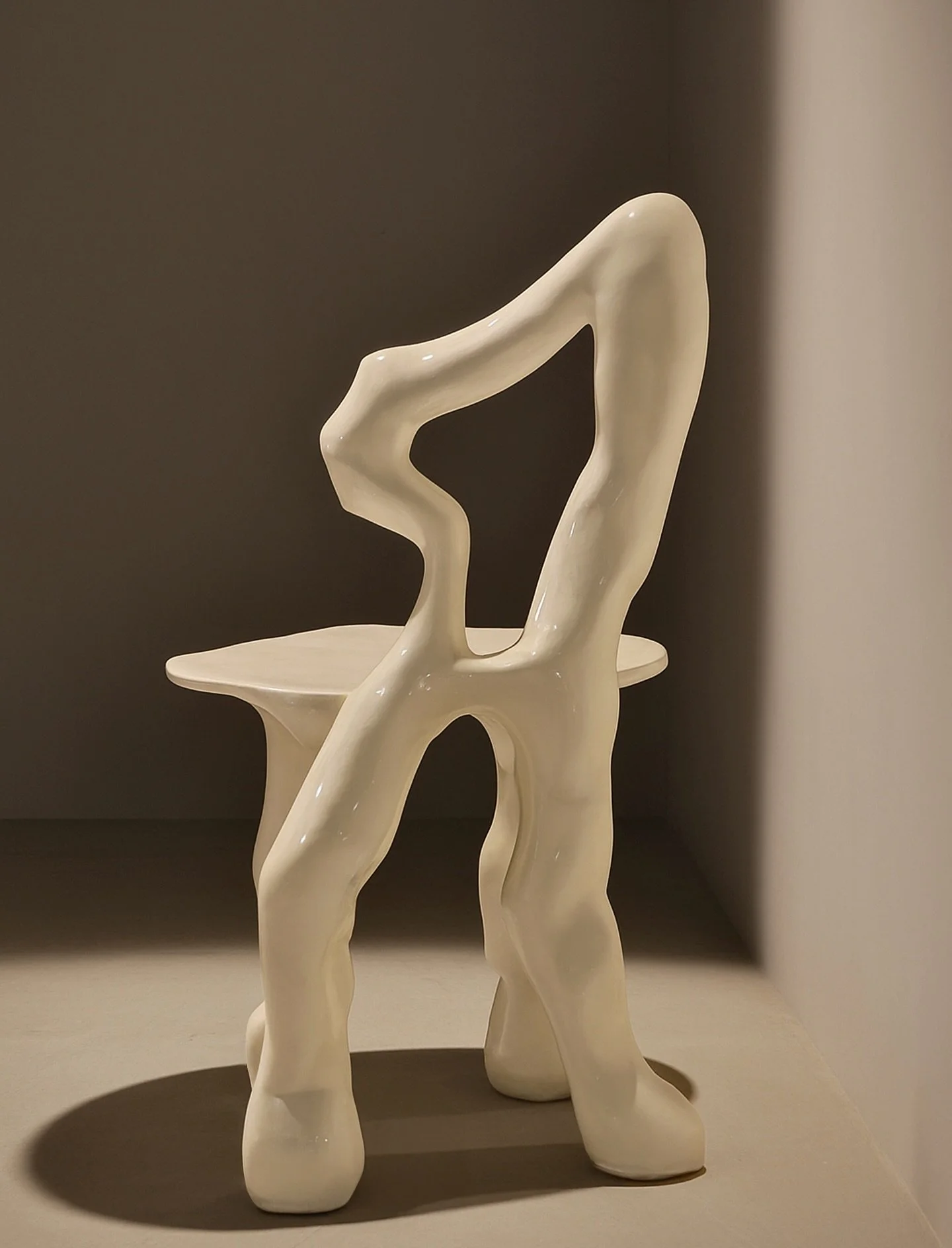 Eros chair in bone
