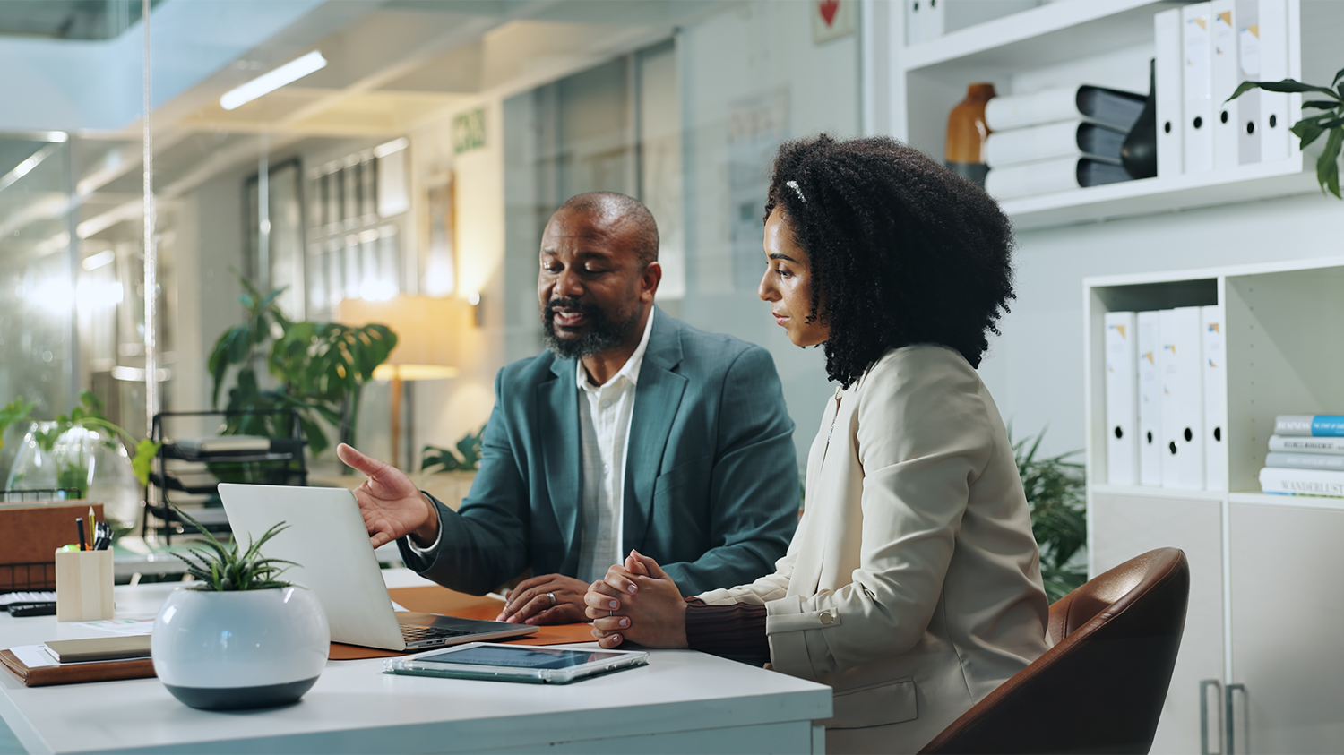 How Should You Finance Your Acquisition? Debt, Equity – or Both?