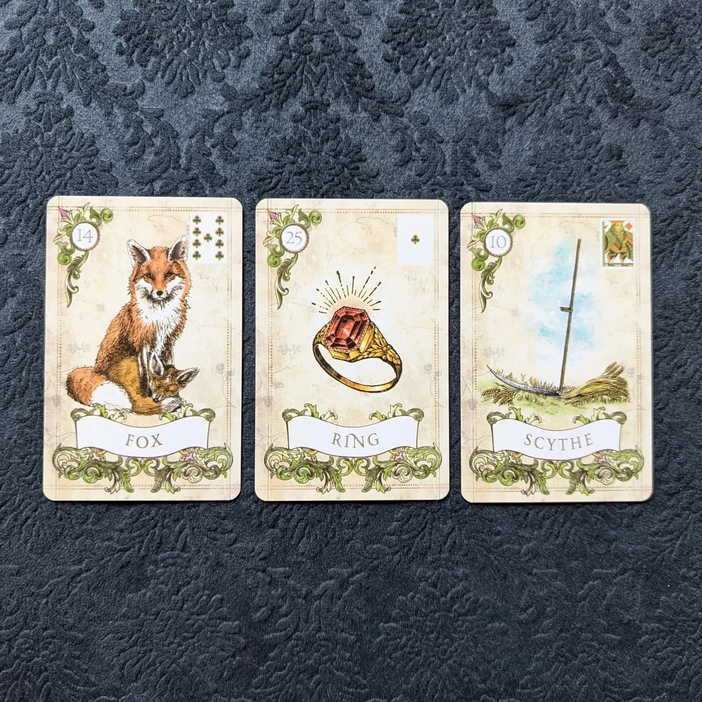 A spicy one for today's Lenormand reading. The Fox, Ring and Scythe. A duplicitous and manipulative person in your life will try to bind you to a promise, commitment or contract that is not in your best interest. If you're not very careful about what