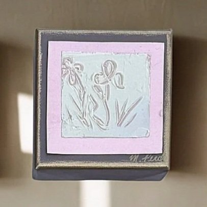 4x4 Carved Iris's in Mocha Mousse