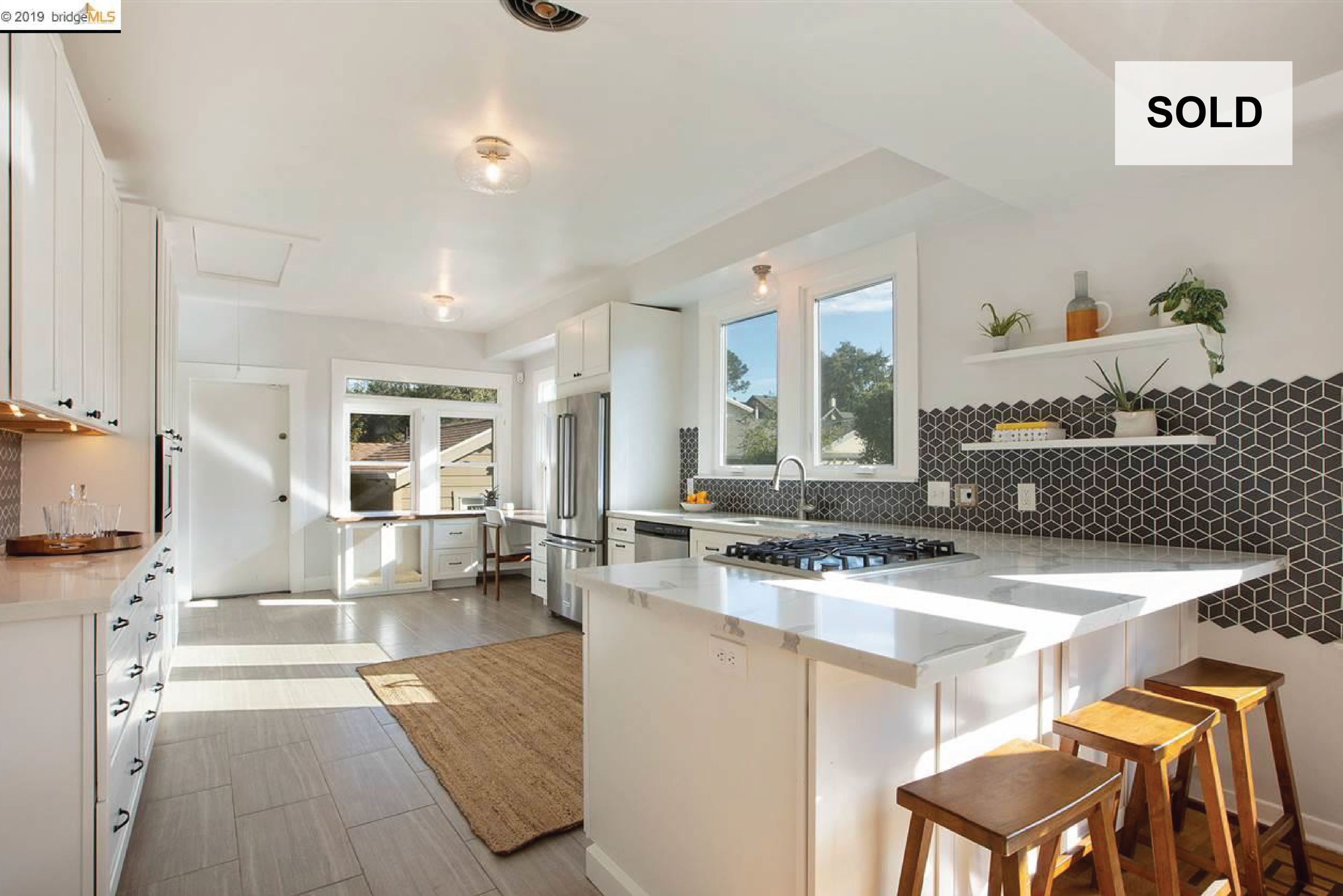 Ellen Denham, Lamorinda realtor, represented the sellers at 5714 Broadway, Oakland, California