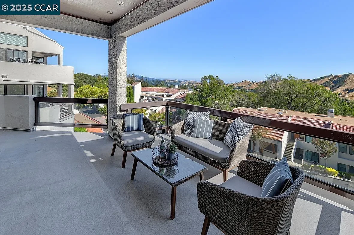 Walnut Creek Rossmore Real  Estate