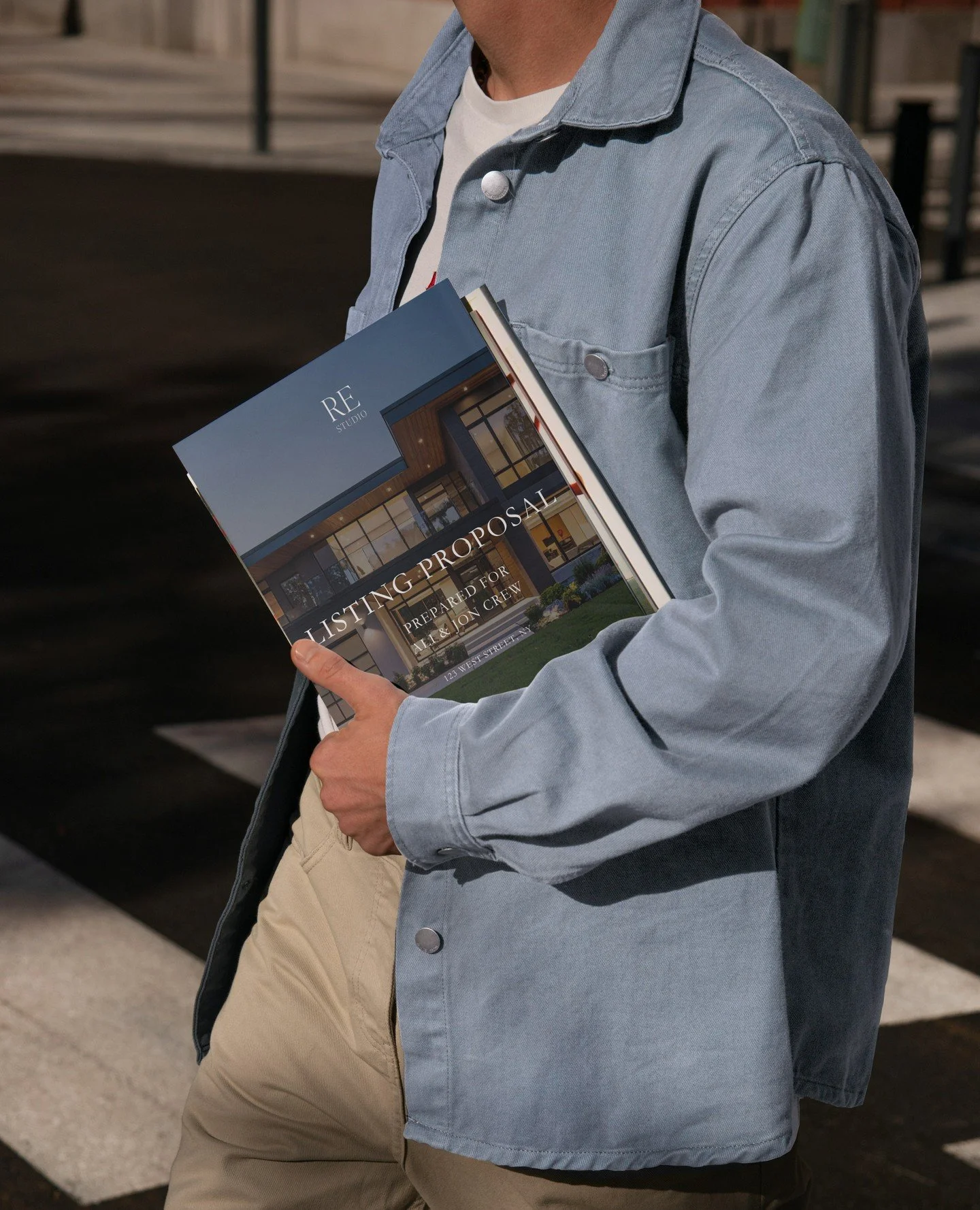 You walked into that listing appointment knowing your stuff.⁠
⁠
But the other agent walked in with a branded Seller's Guide, lisitng presentation, a net proceeds guide, and a seller prep checklist.⁠
⁠
And they got the listing.⁠
⁠
It's not about exper