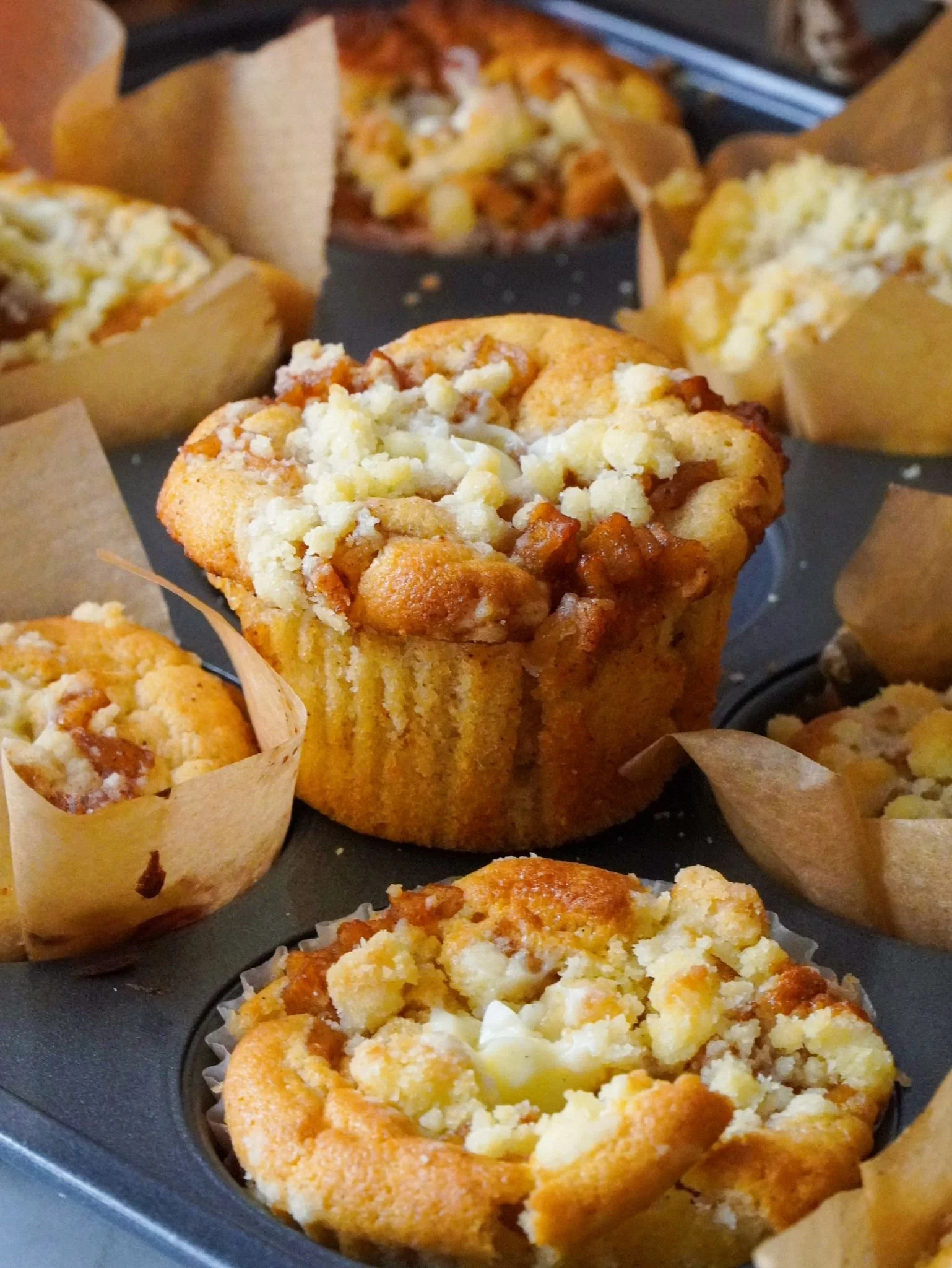 Apple Cinnamon Muffins with Cream Cheese Filling