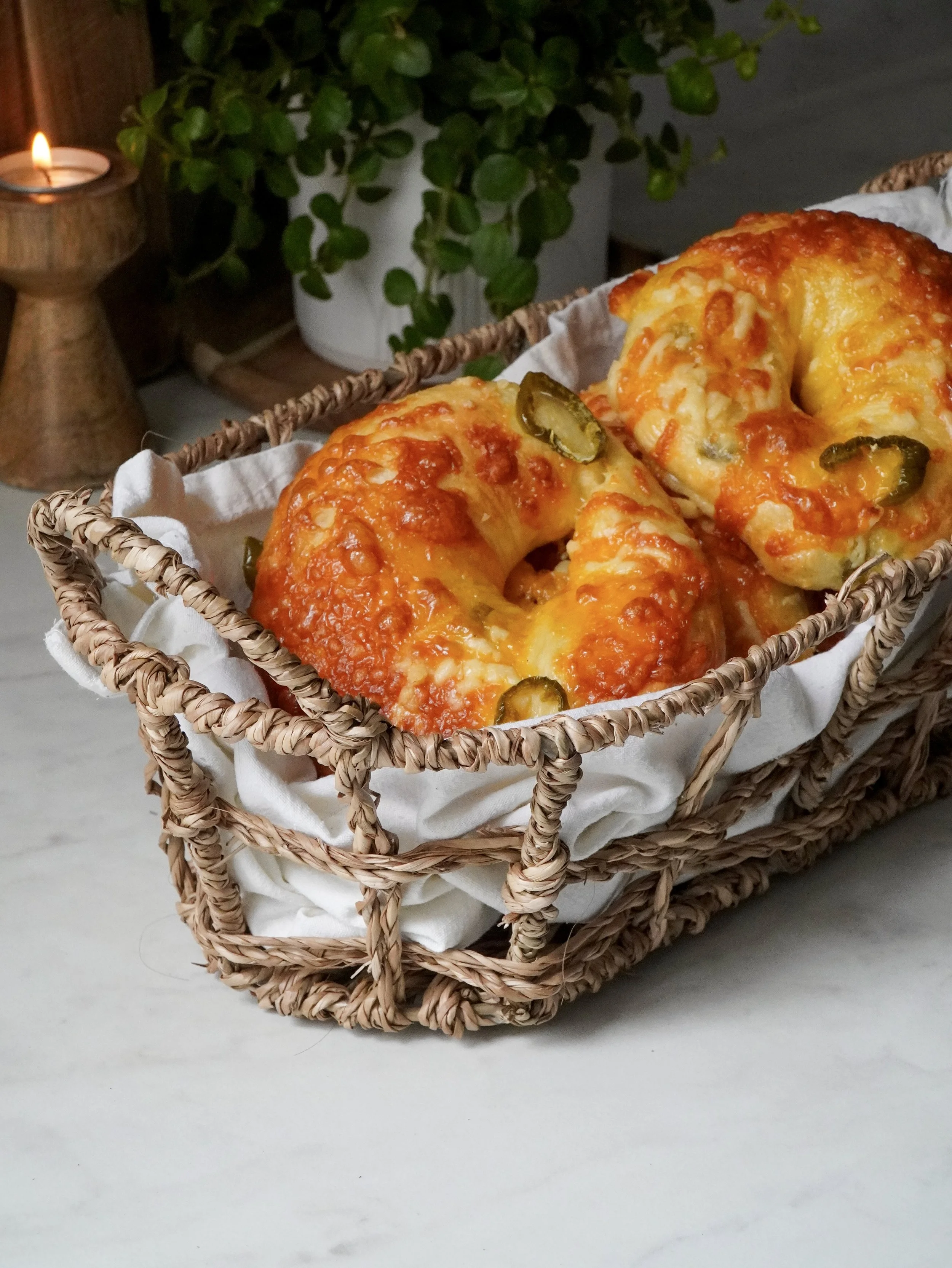 Jalapeño Cheese Bagels