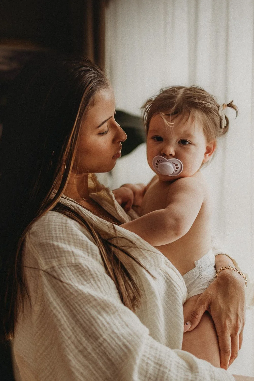Jen Blanco Photography_Montreal in-home Motherhood Photo Session-132.jpg
