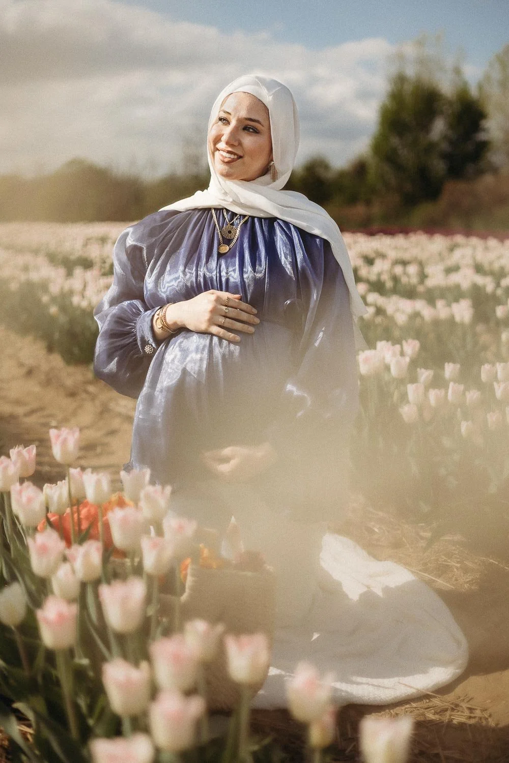 Jen Blanco Photography_Montreal Outdoor Spring Maternity Session-15.jpg