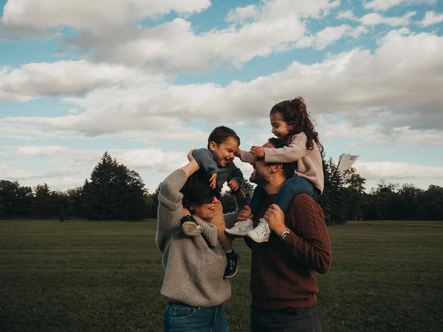Jen Blanco Photography_Montreal Outdoor Fall Family Session-7.jpg