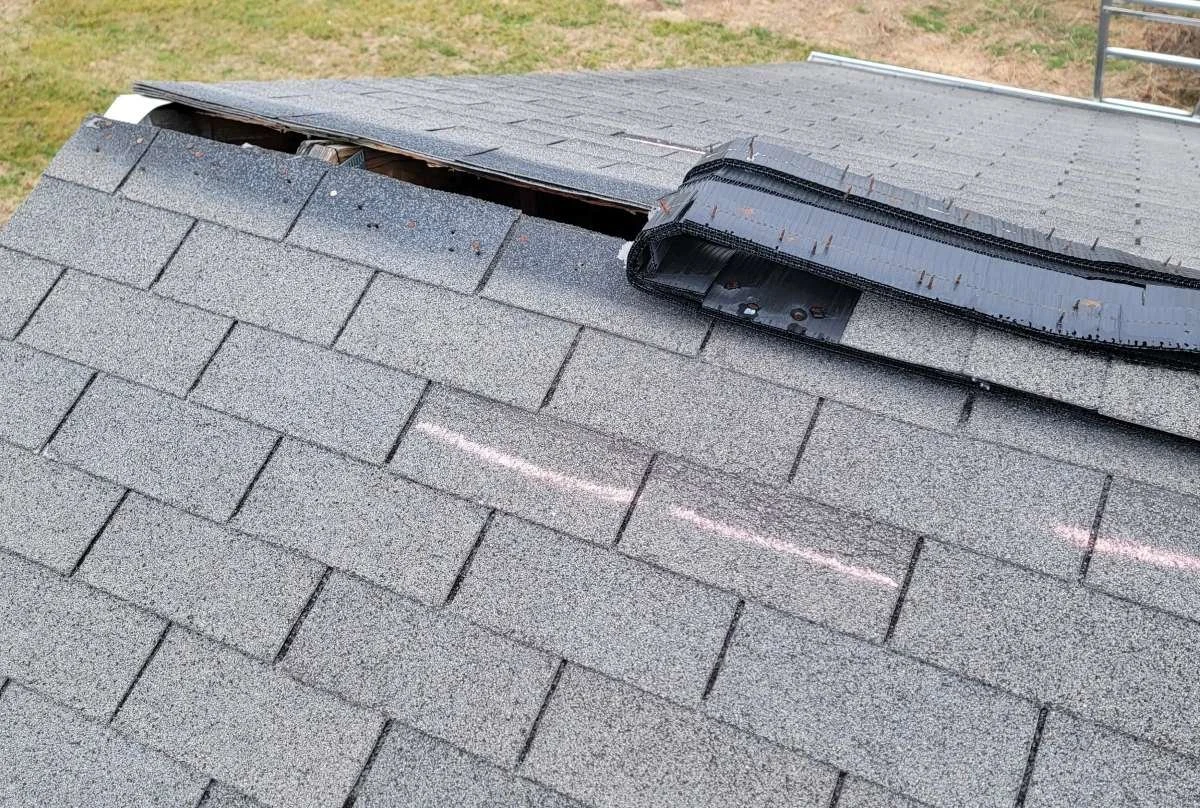 Roof Repairs vs. Full Replacements: How to Make the Right Choice