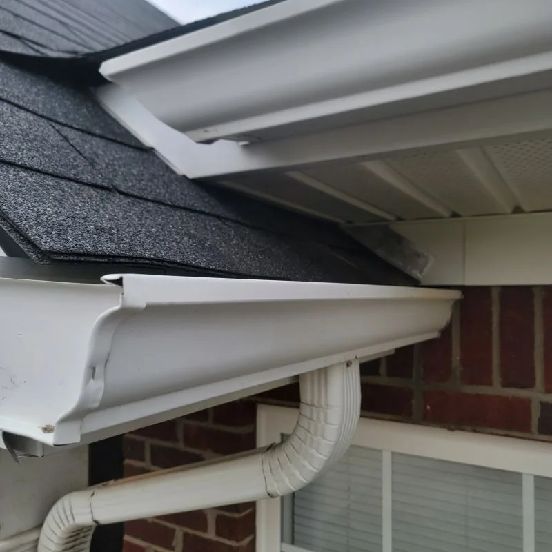Close up photo of new gutters in Bellevue