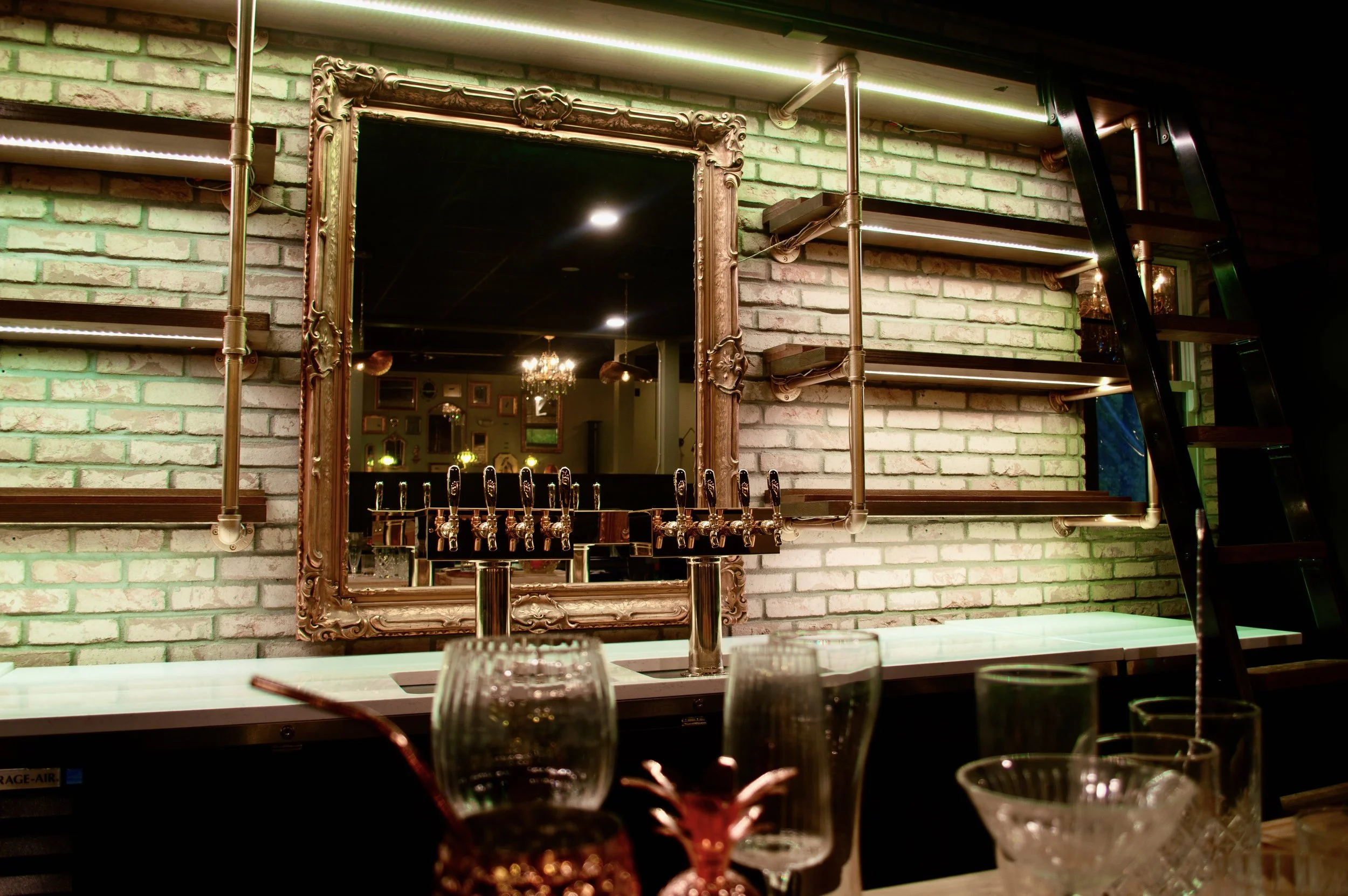 Bar1.jpeg