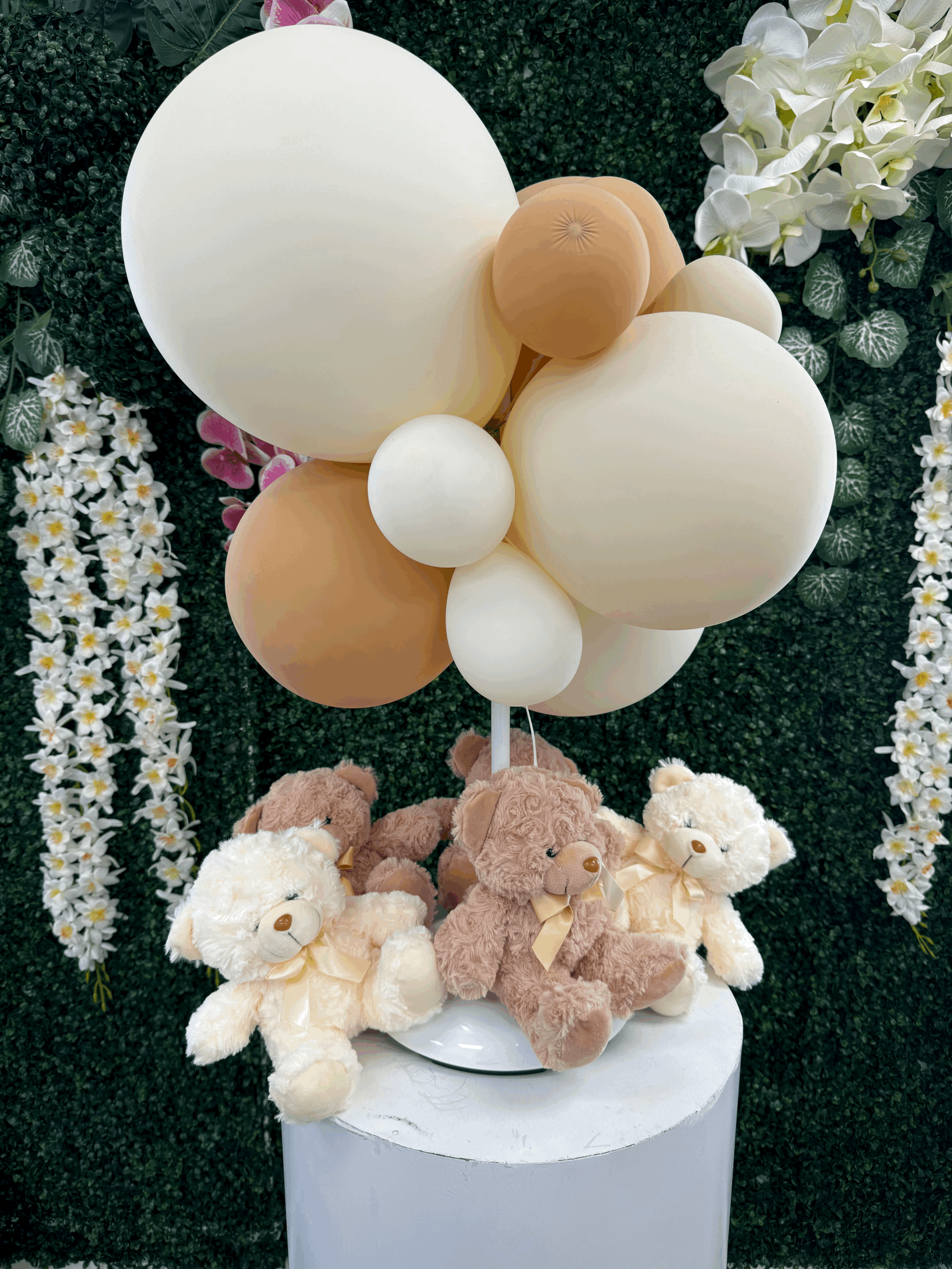 Brit Center Piece Rental