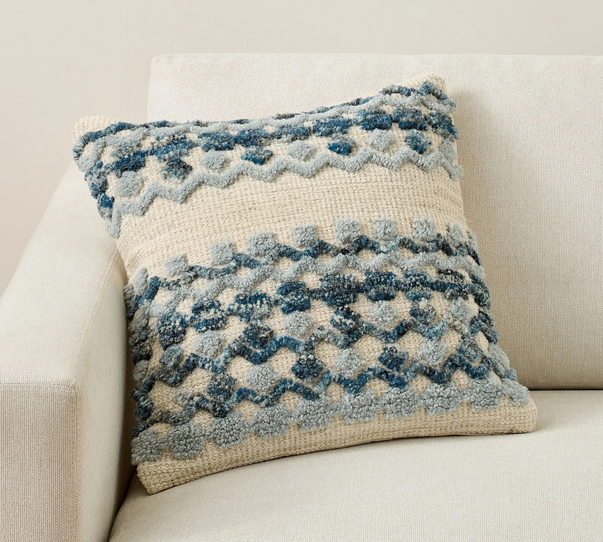 monte-tufted-pillow-xl.jpg
