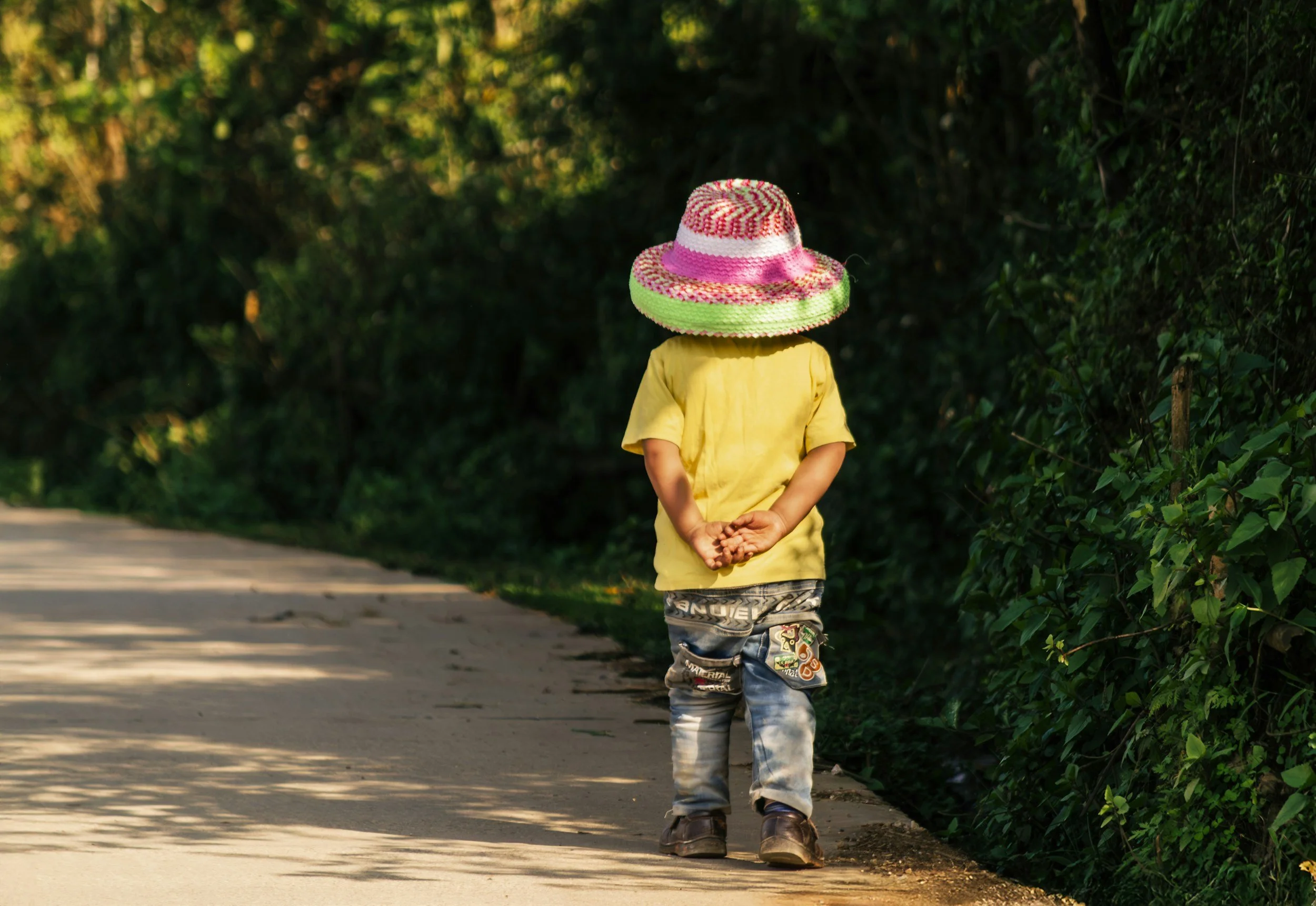 Adverse childhood experiences and risk of living with HIV among lesbian, gay, bisexual, transgender, and queer/questioning (LGBTQ+) people: a cross-sectional study