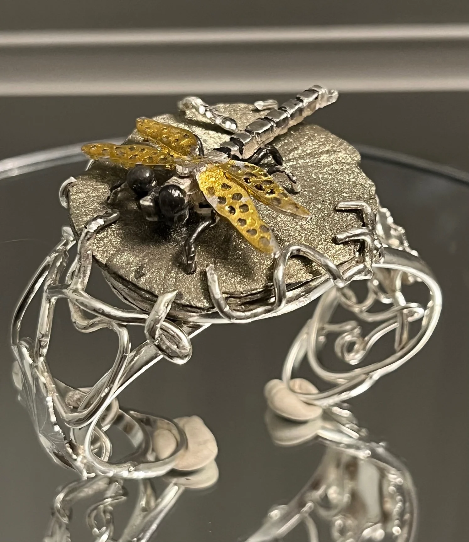 Dragonfly cuff 12.jpg