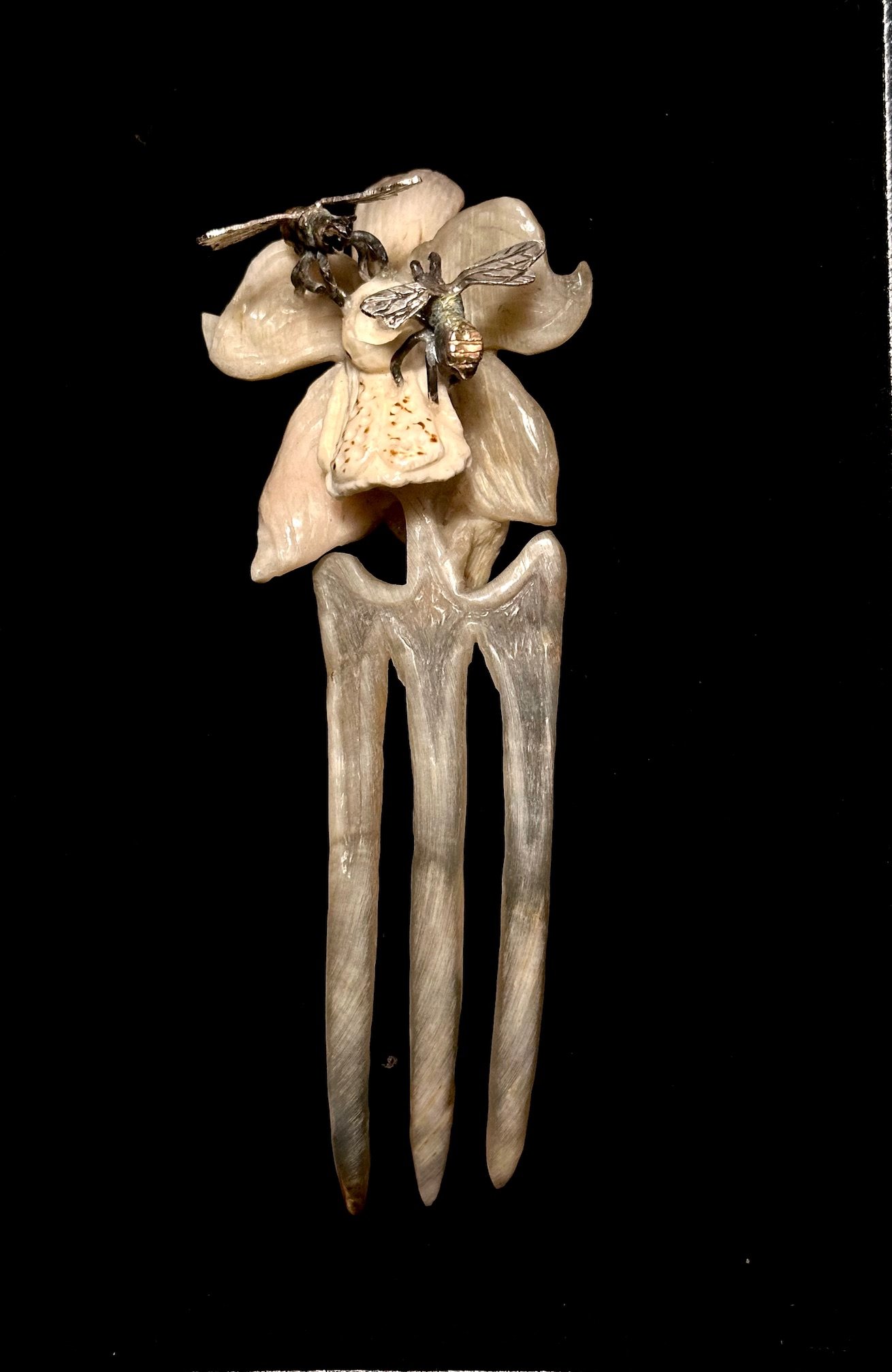 Sheephorn Orchid and Bee Hair Ornament_1.jpg