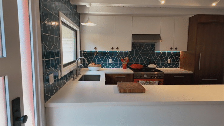 3382 Floyd Terrace Property video-high.gif