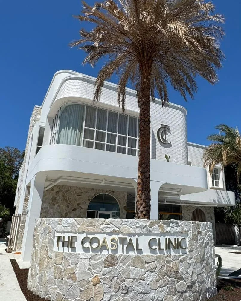 Moving in day is finally here @the.coastal.clinic 
We are opening 
Tuesday 7 October 
My days are 
Tuesday &amp; Thursdays 
8:30am-4:30pm

Book here 
https://tinyurl.com/The-Coastal-Clinic