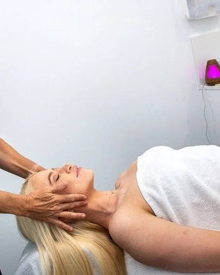 As we head into the festive season, now is the perfect time to give your skin a little extra care. ✨

Adding a facial lymphatic treatment to your massage helps reduce puffiness, support circulation and reveal a natural, healthy glow, perfect for busy