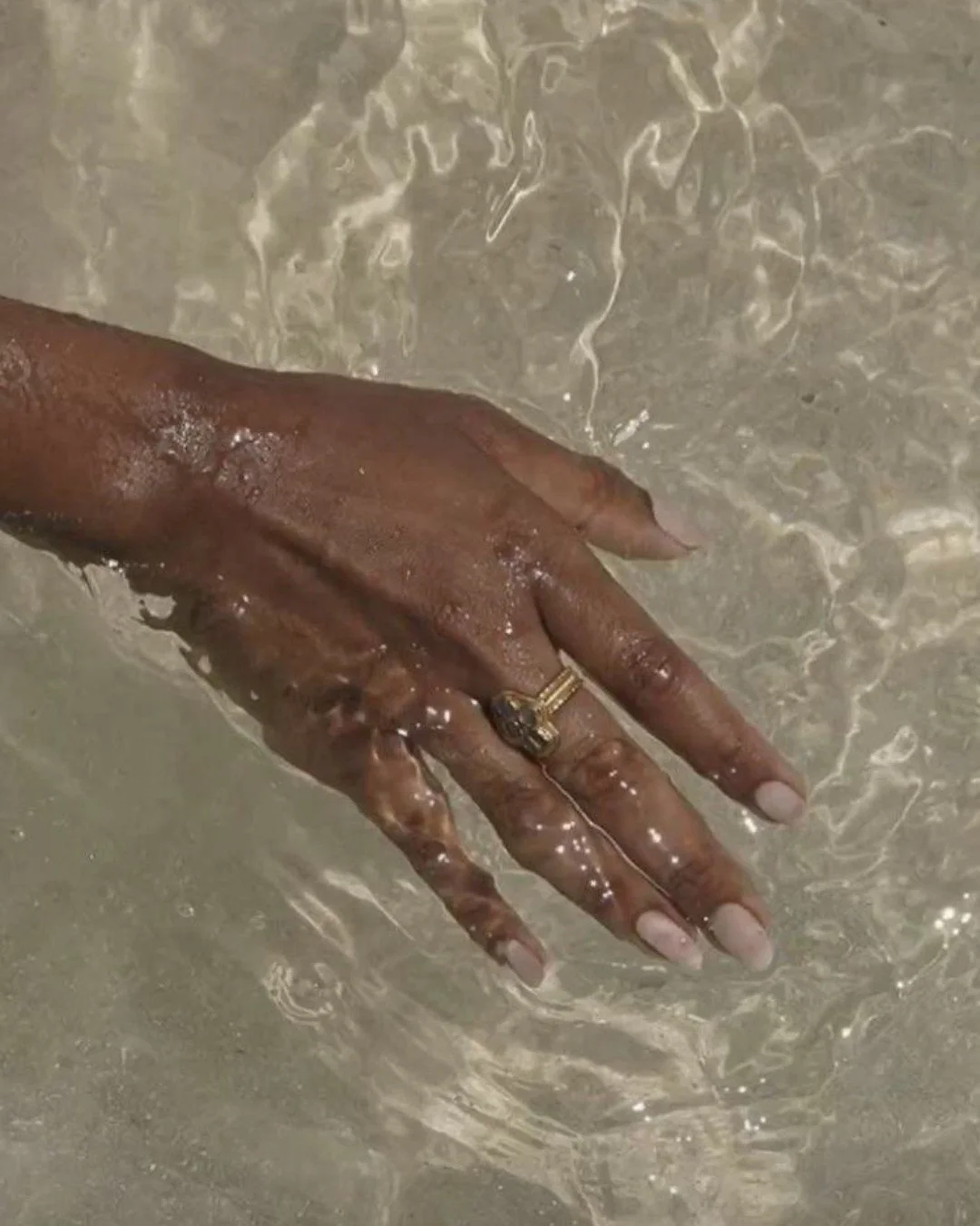 If you feel wired but exhausted, this may sound familiar.

High stress keeps the body in a constant alert state. Breathing becomes shallow. Muscles stay tight. Fluid movement can slow.

That tight jaw. The bloating during busy weeks. The restless sle