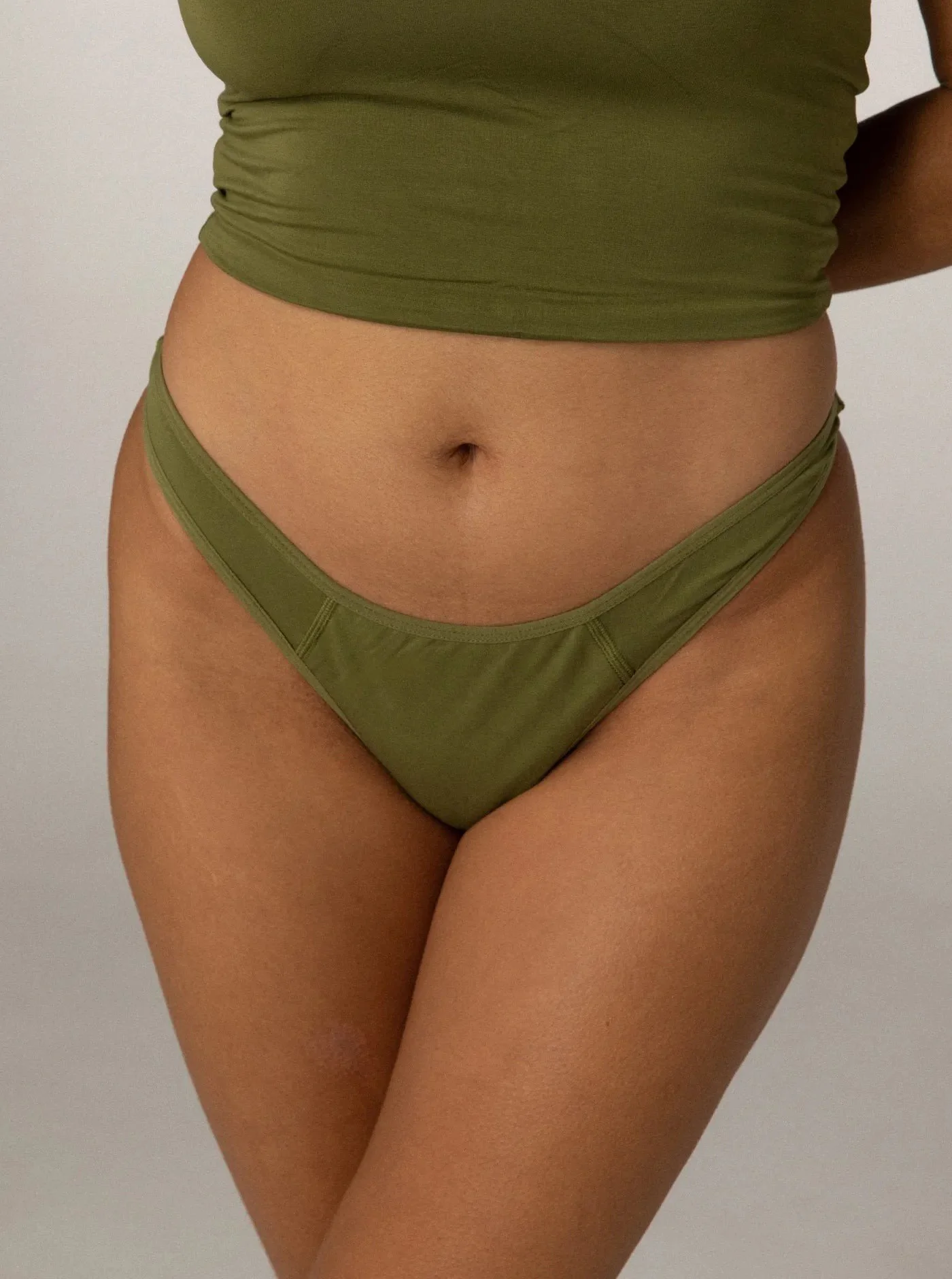 period-leakproof-g-string_olive_02_period_gstring_olive_studio_front1.jpg