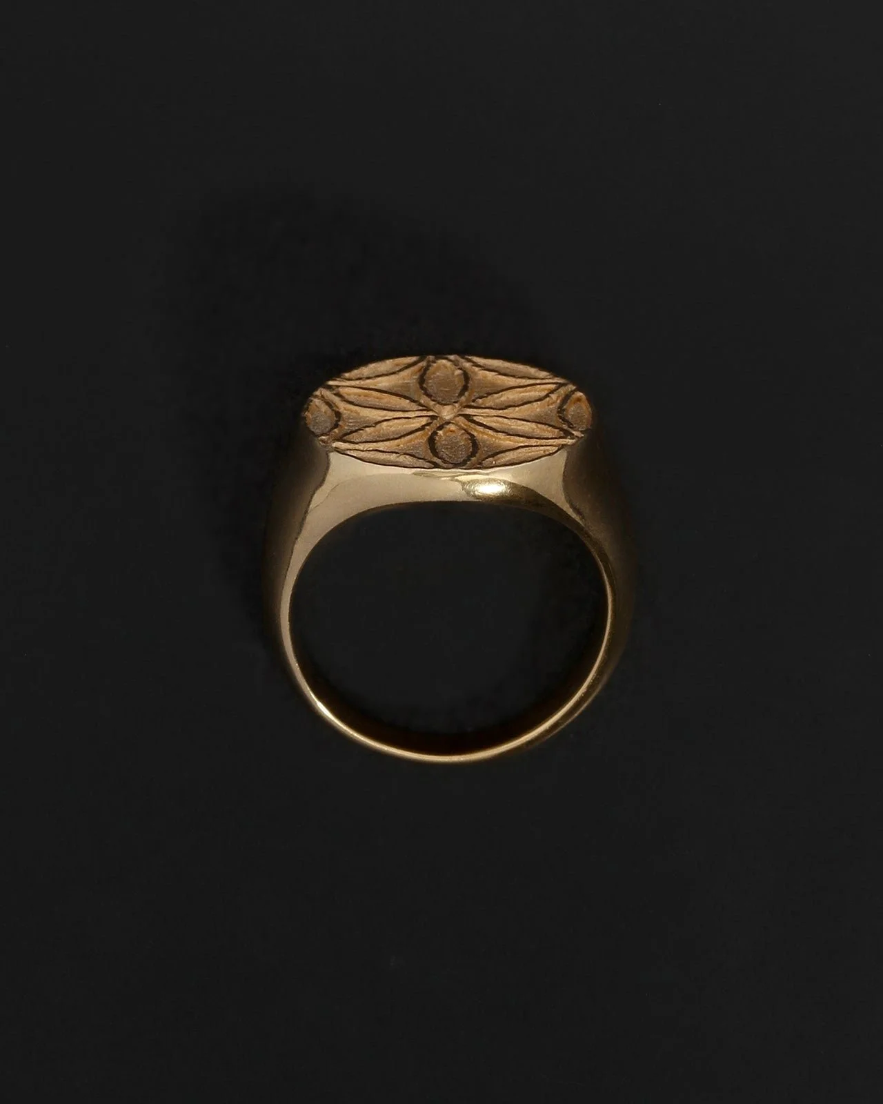 04_temple-of-the-sun-seed-of-life-seal-ring-gold-vermeil-1168058842.jpg