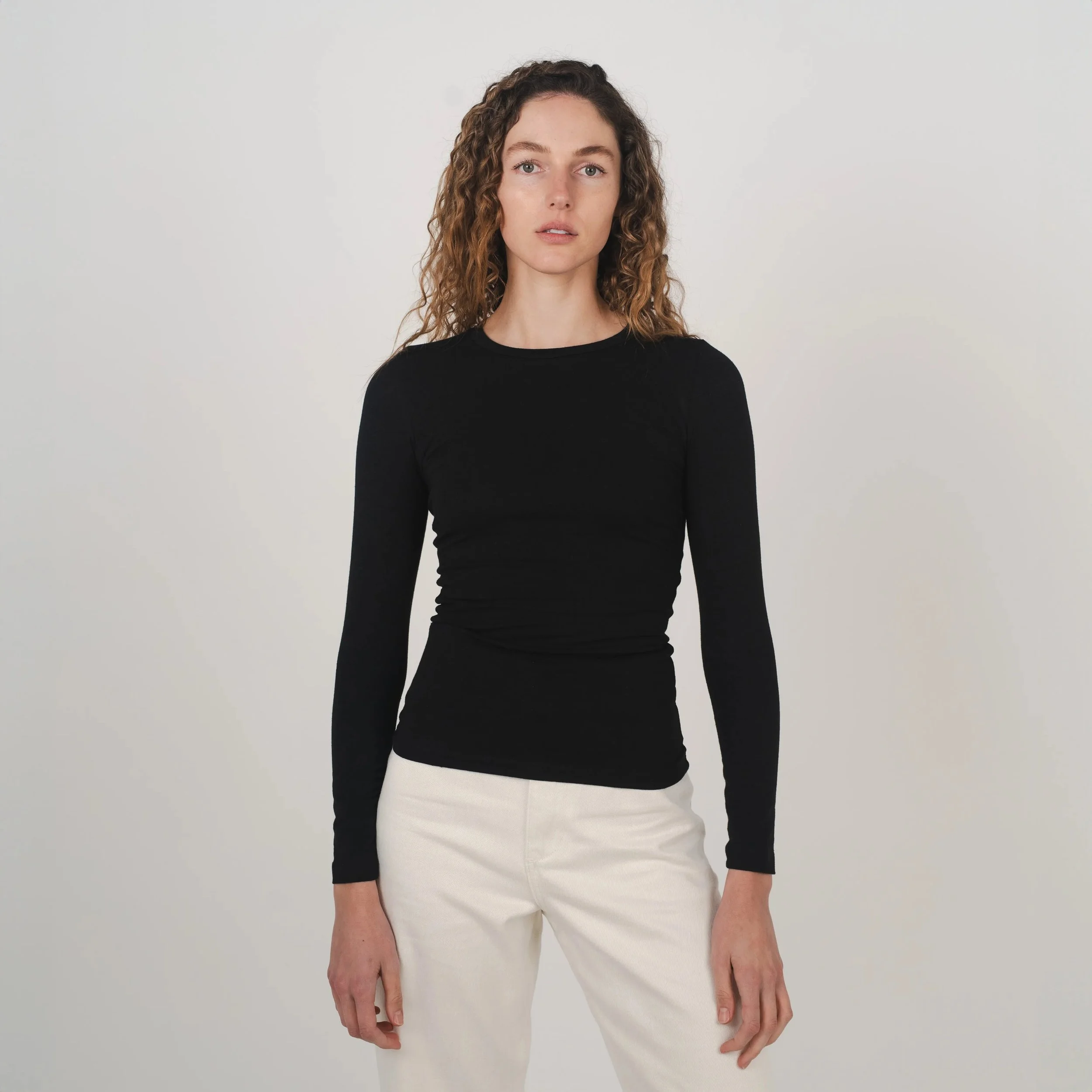 stretch-long-sleeve-top_black_01.jpg