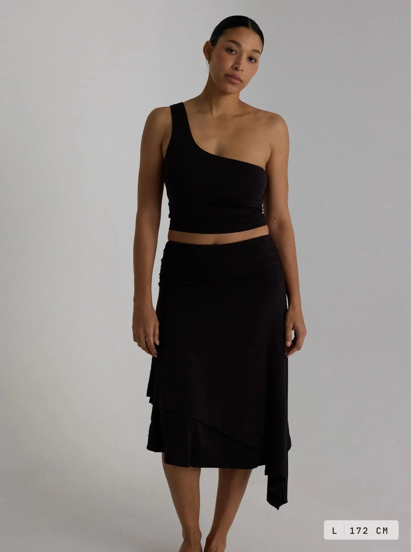 serena-skirt_charcoal_03_serena_charcoal_ecom_front5.jpg
