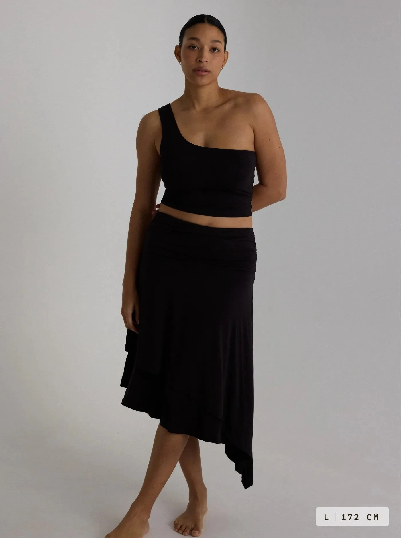 serena-skirt_charcoal_02_serena_charcoal_ecom_front6.jpg