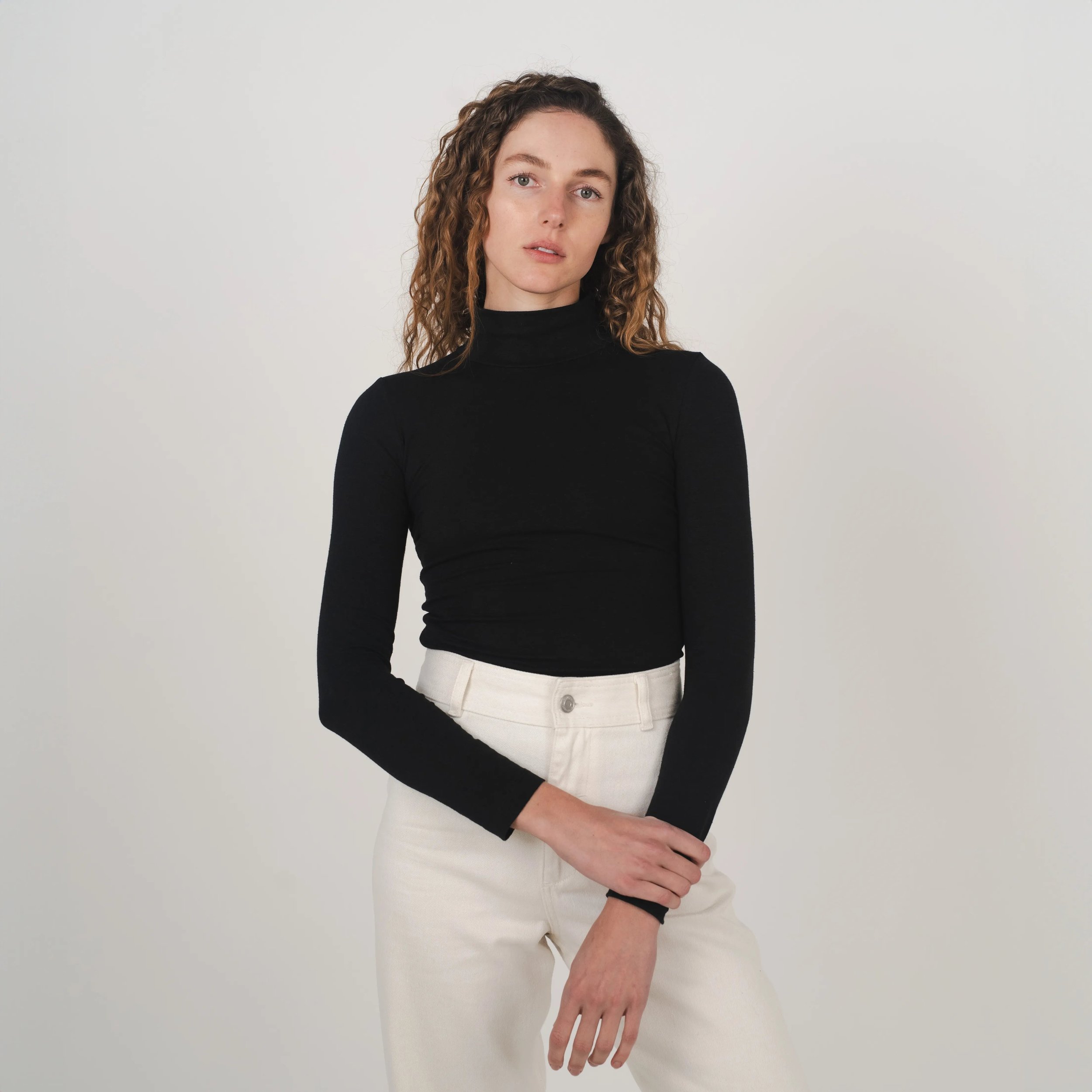 stretch-mock-neck-skivvy_black_03.jpg