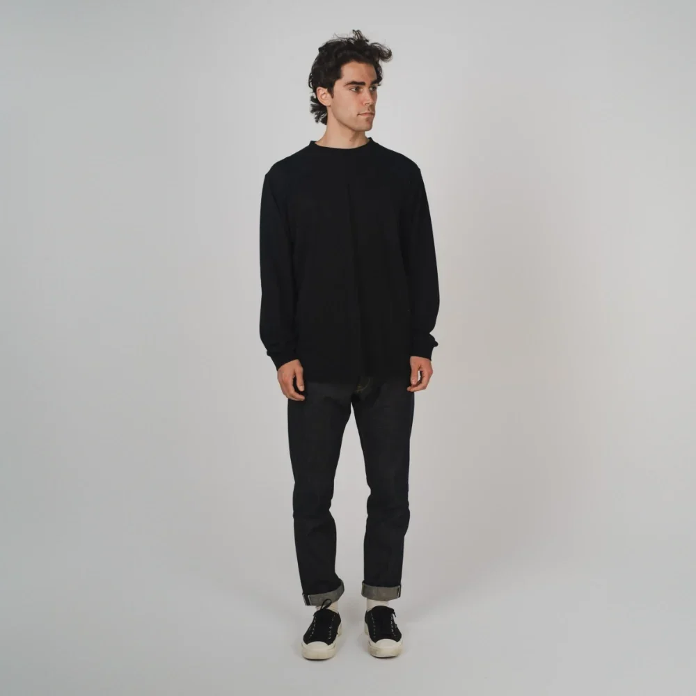 Black Front View.webp