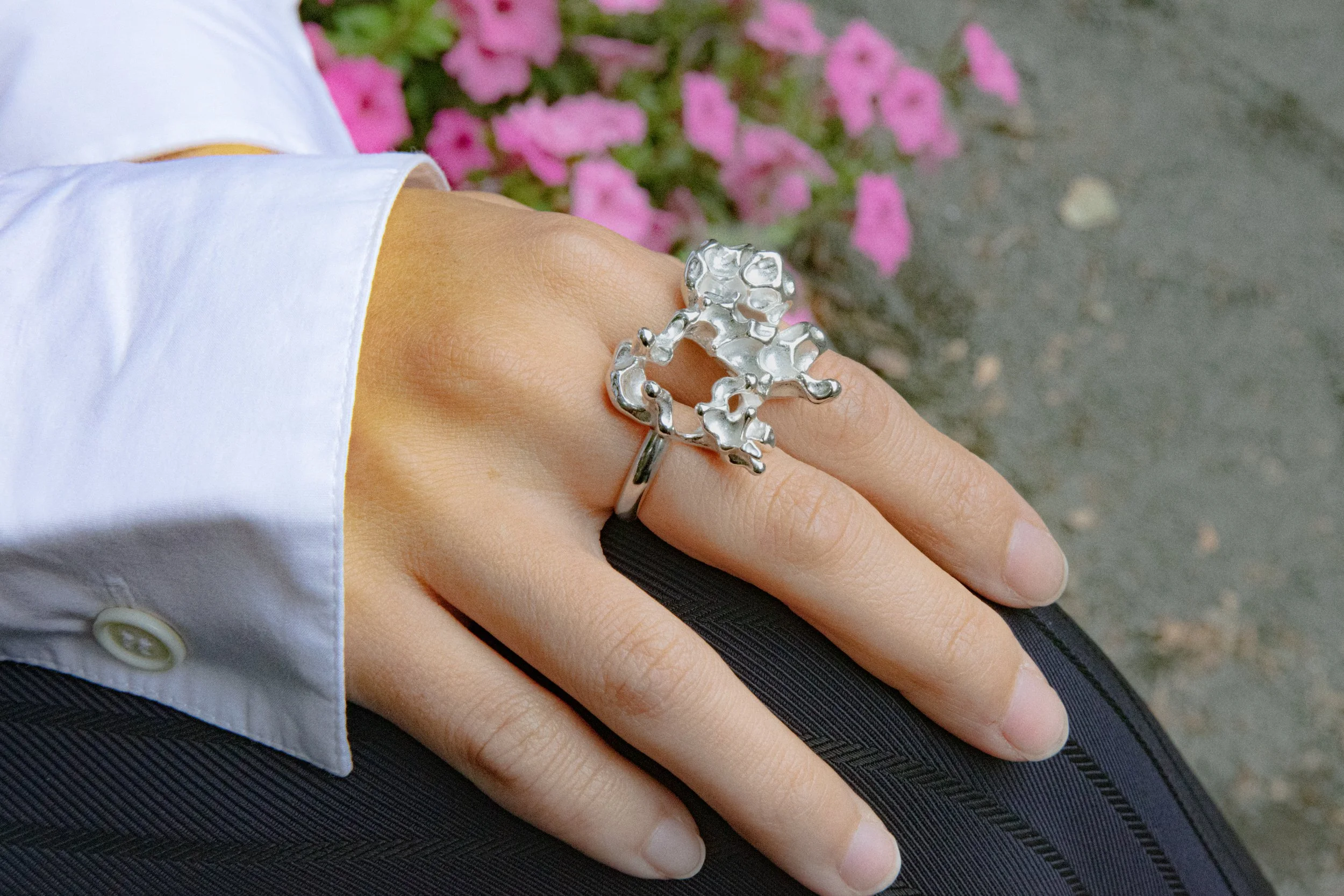 jewelry-Five-Gold-ring-Bryant-Park-1.jpg