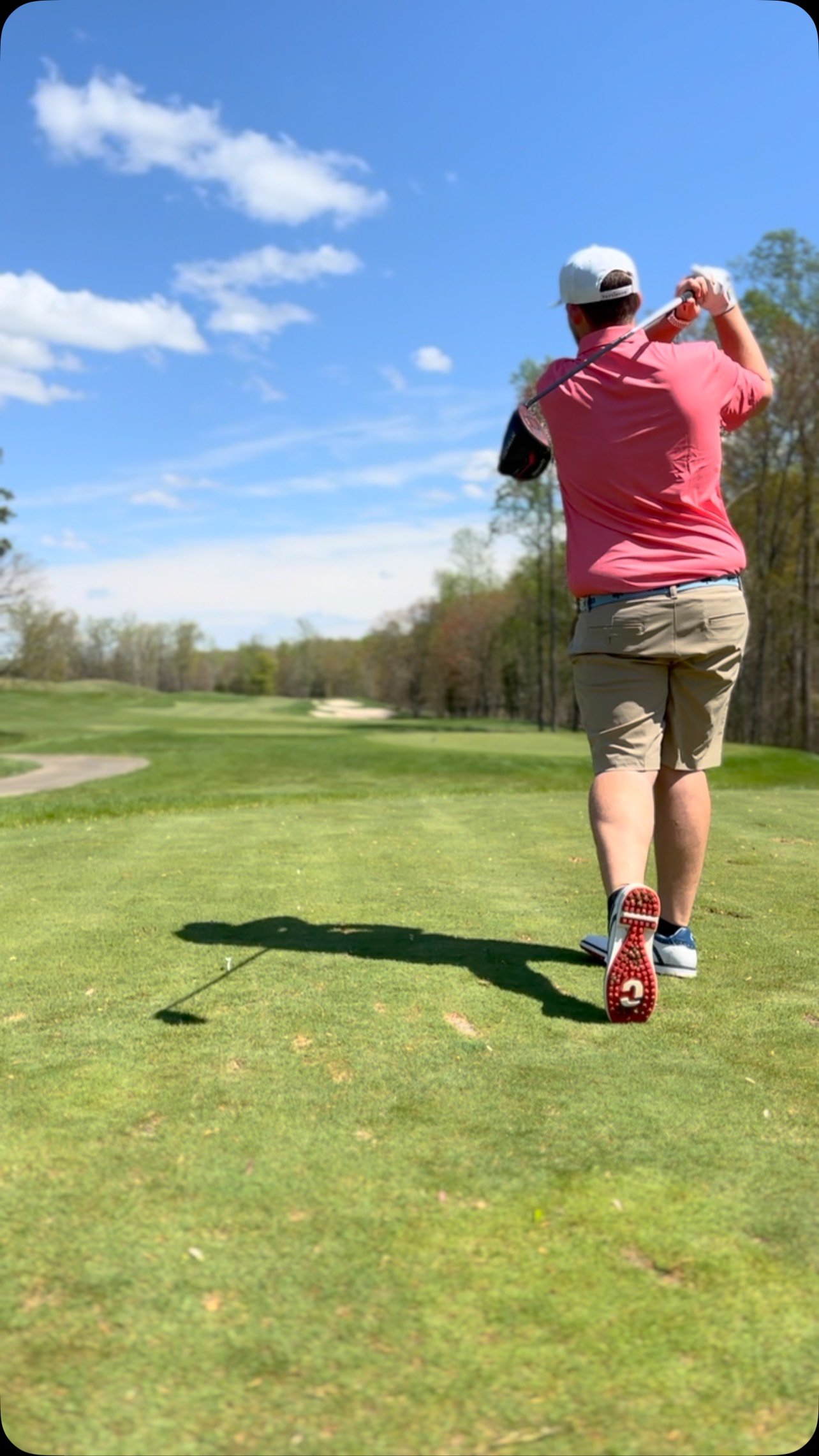 Golf after work has become a common theme now a days. It’s much easier when you can rock the best gear In the game from @turtlesonapparel