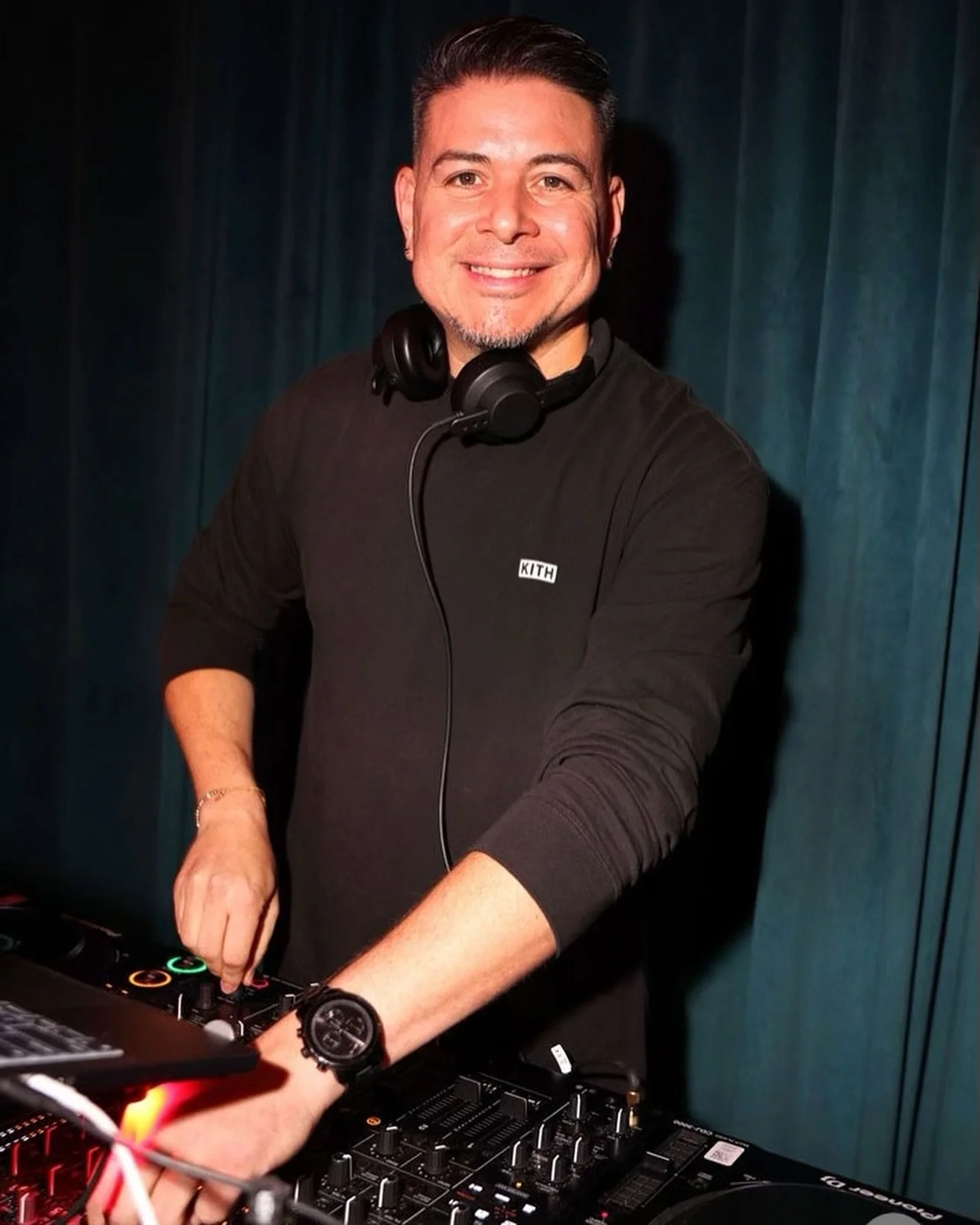 Summer &lsquo;24 here we go! A recap of some new happy hour vibes at @gekkomiami, looking forward to the months ahead! #miami 

📸: @martintmedina 

#brickell #djlife #summer #groot #miamidjs #happyhour