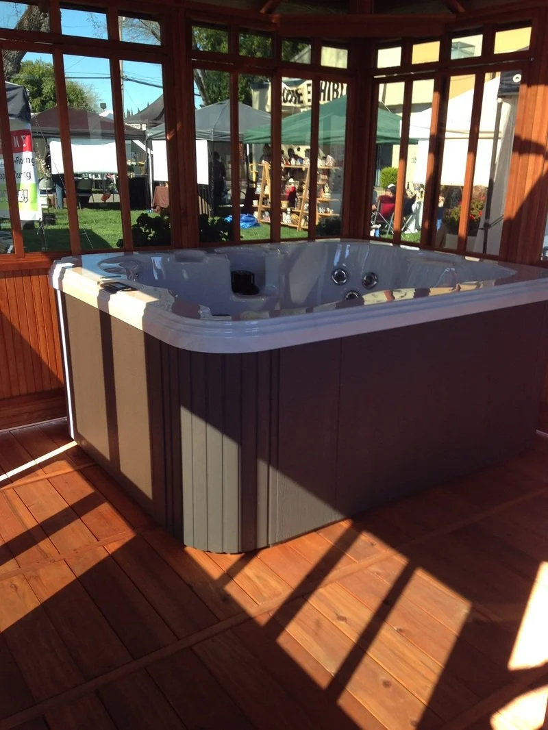 Gazebo Jacuzzi Combo