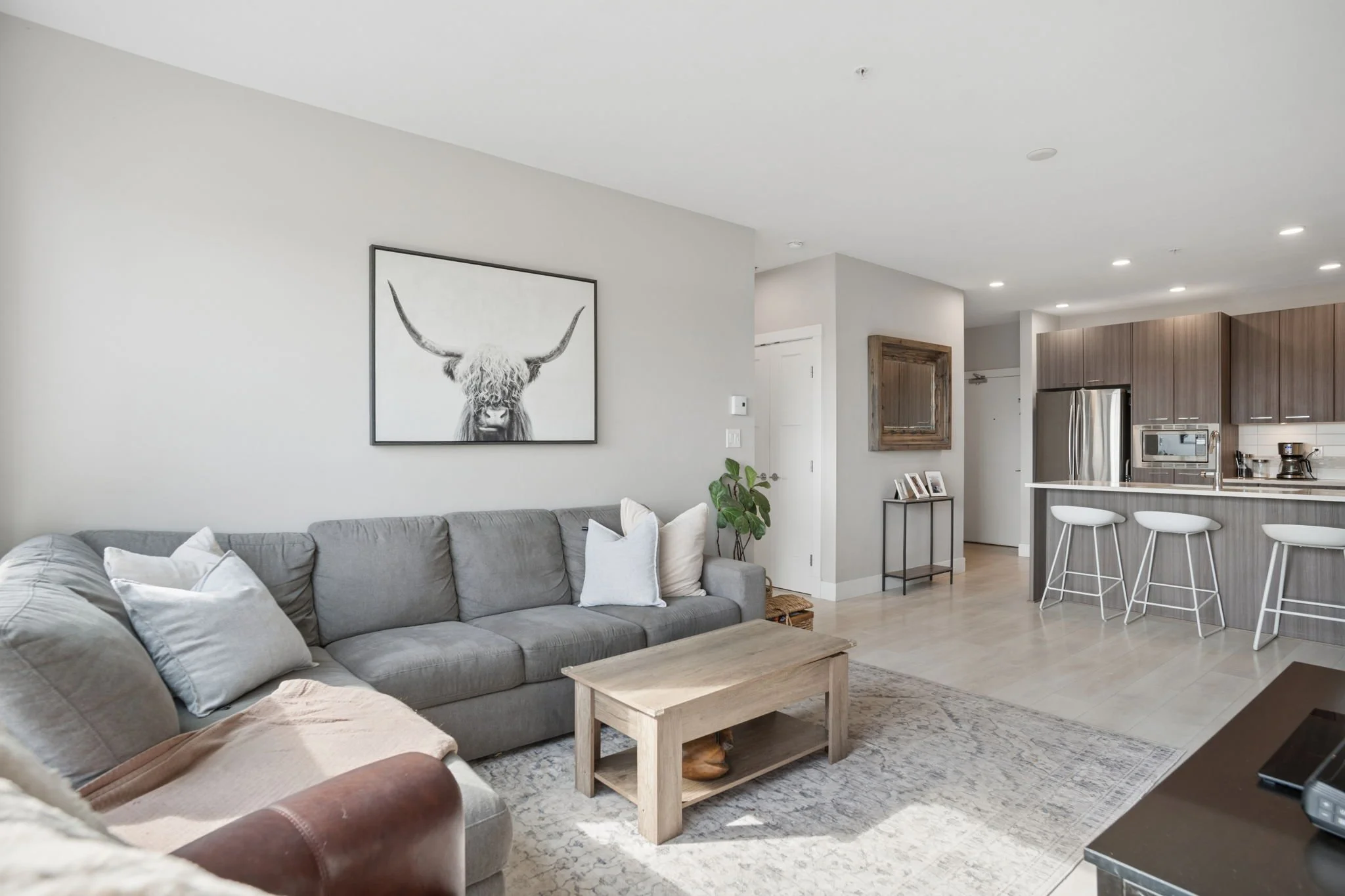 13-web-or-mls-228-4690Hawk_013.jpg