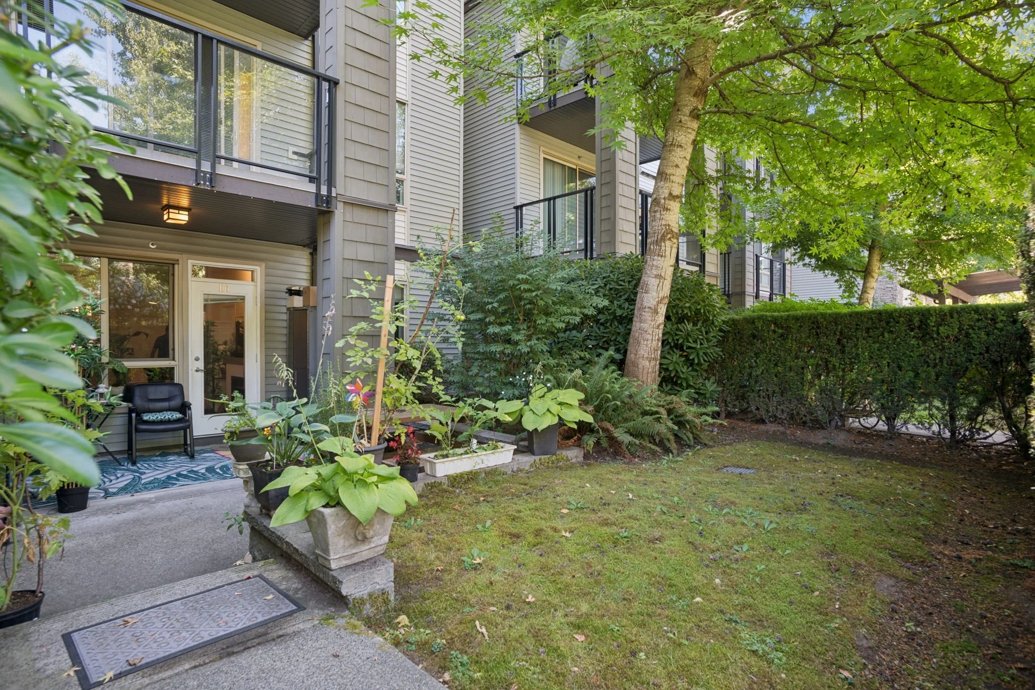 4-web-or-mls-107-7478 Byrnepark Walk_004.jpg