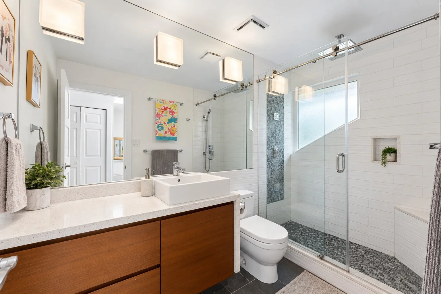 Headland washroom 2.jpg