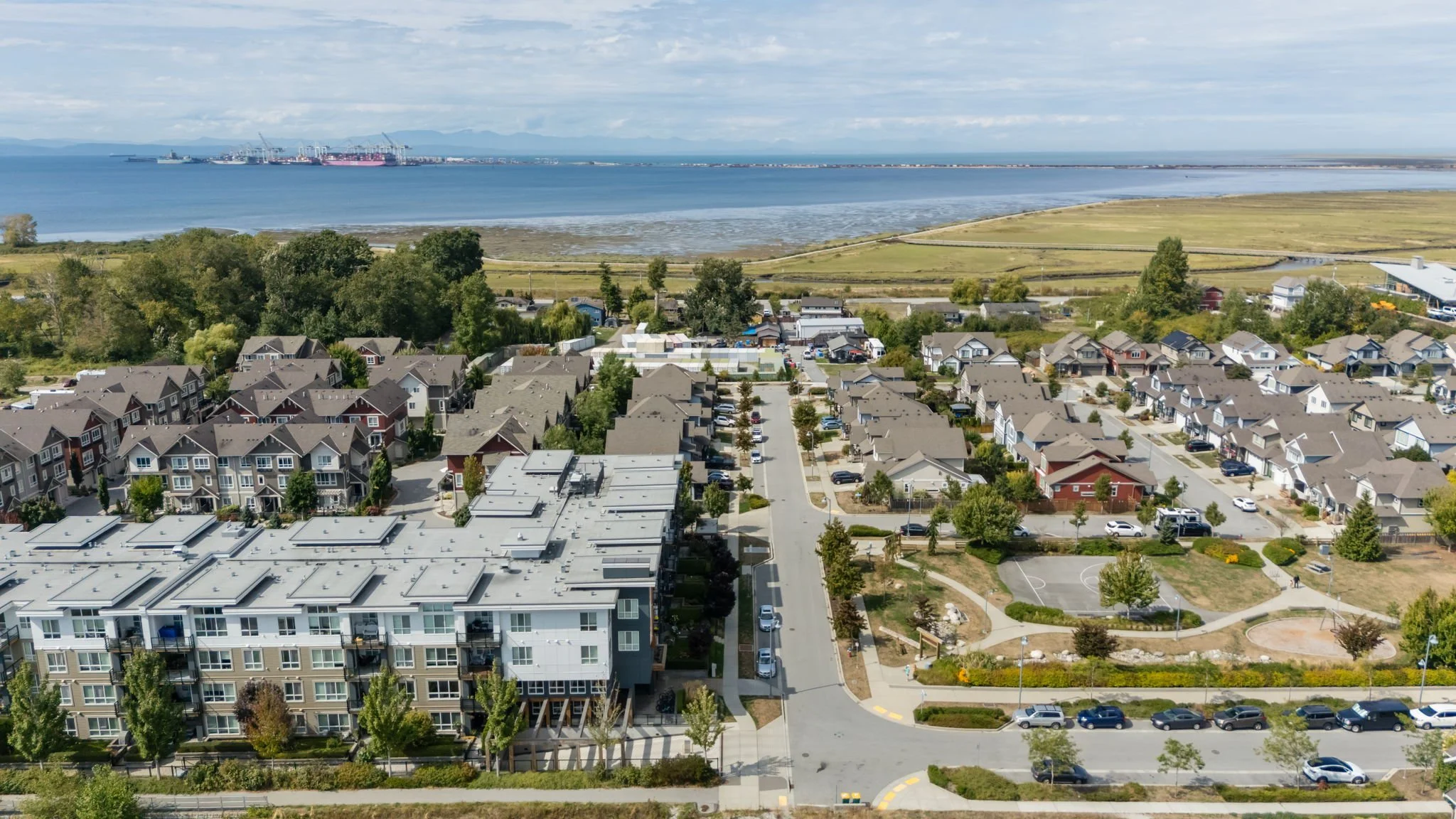 50-web-or-mls-228-4690Hawk_050.jpg