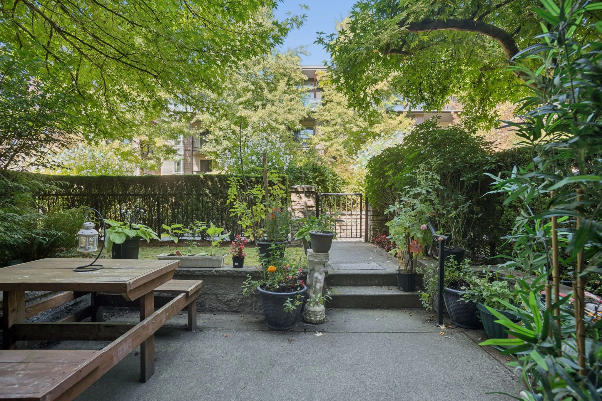 7-web-or-mls-107-7478 Byrnepark Walk_007.jpg