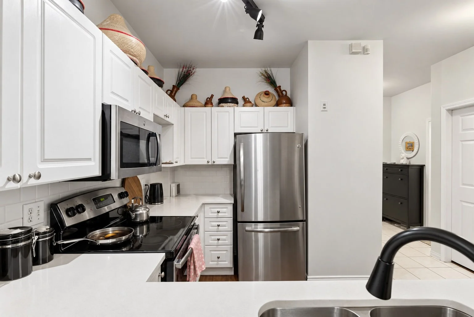 kitchen1.jpg
